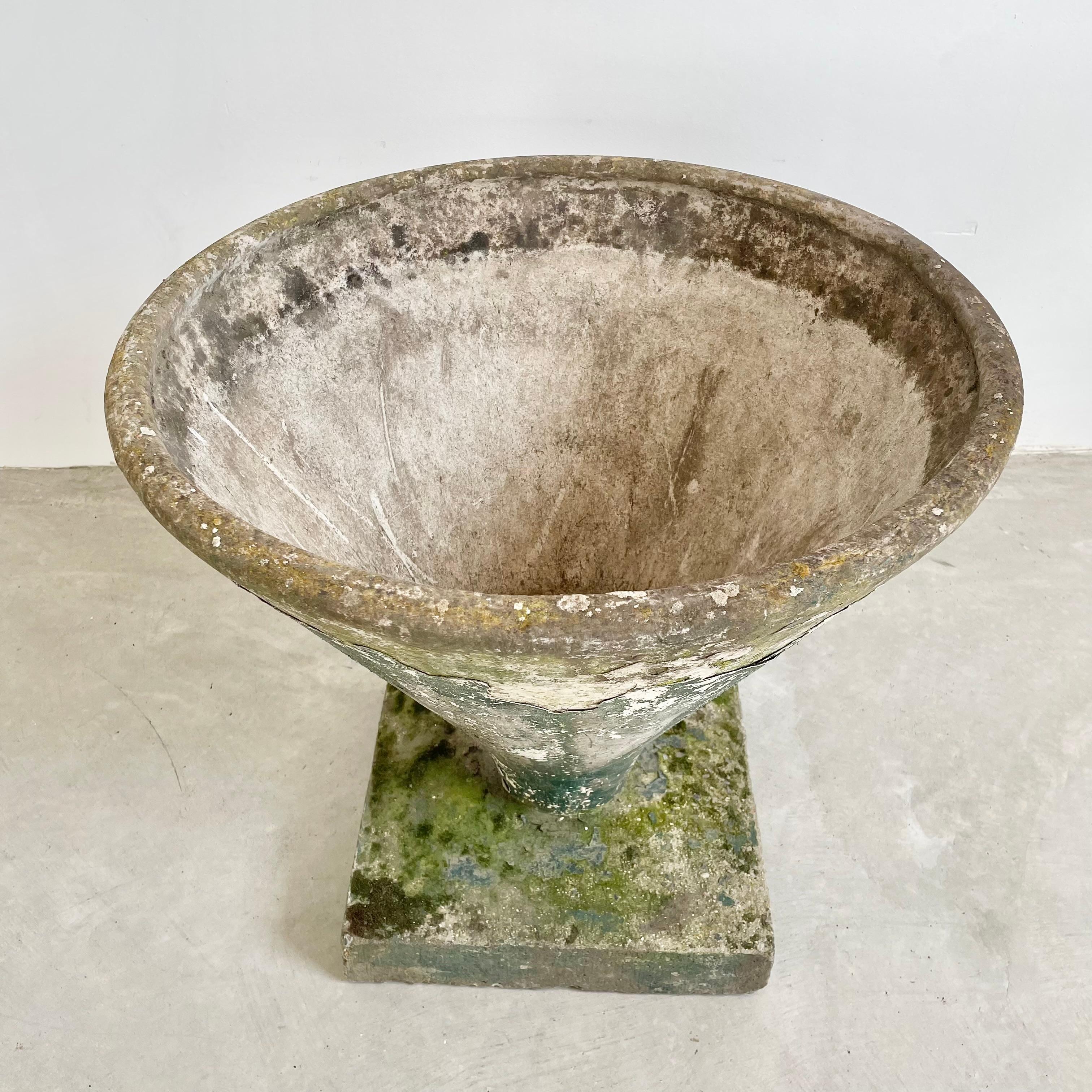 1960s Willy Guhl Concrete Pedestal Cone Planter In Good Condition For Sale In Los Angeles, CA