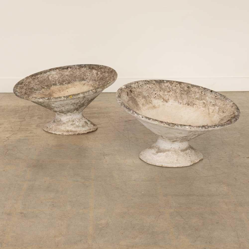 Suisse Saucière jardinière en béton Willy Guhl des années 1960 en vente
