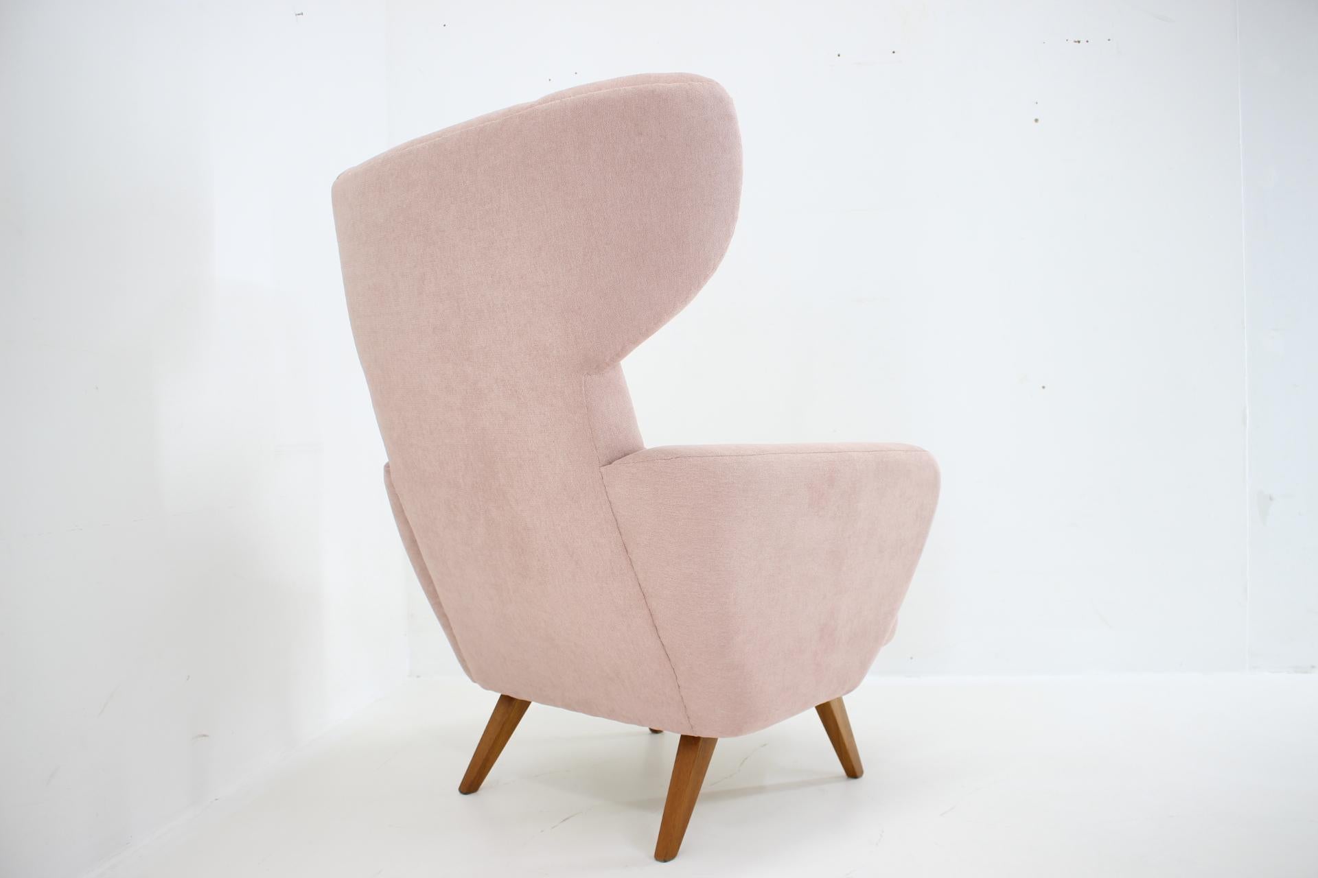 Fabric 1960s Wing Chair, Czechoslovakia  For Sale