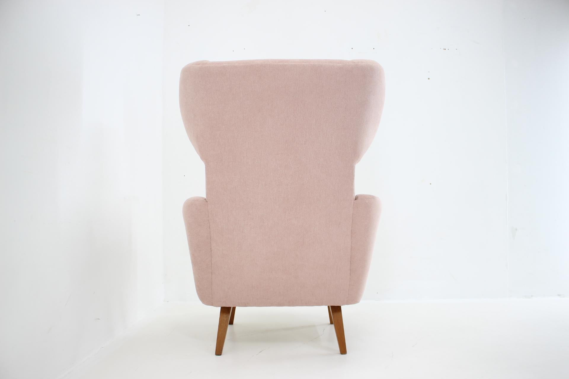 1960s Wing Chair, Czechoslovakia  For Sale 1