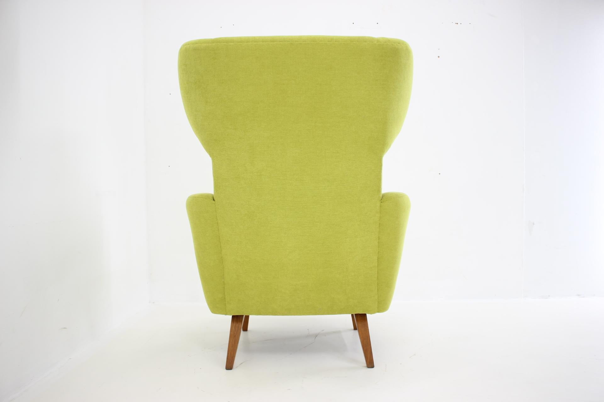 1960s Wing Chair, Czechoslovakia  For Sale 2