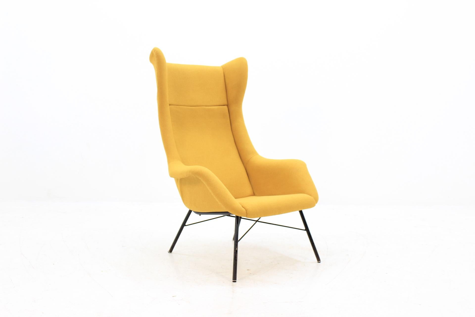 Wingback armchair designed by Miroslav Navratil
Produced by Ton in Bystrice in the 1960s
Constructed from plastic laminate with an iron frame. Newly upholstered.