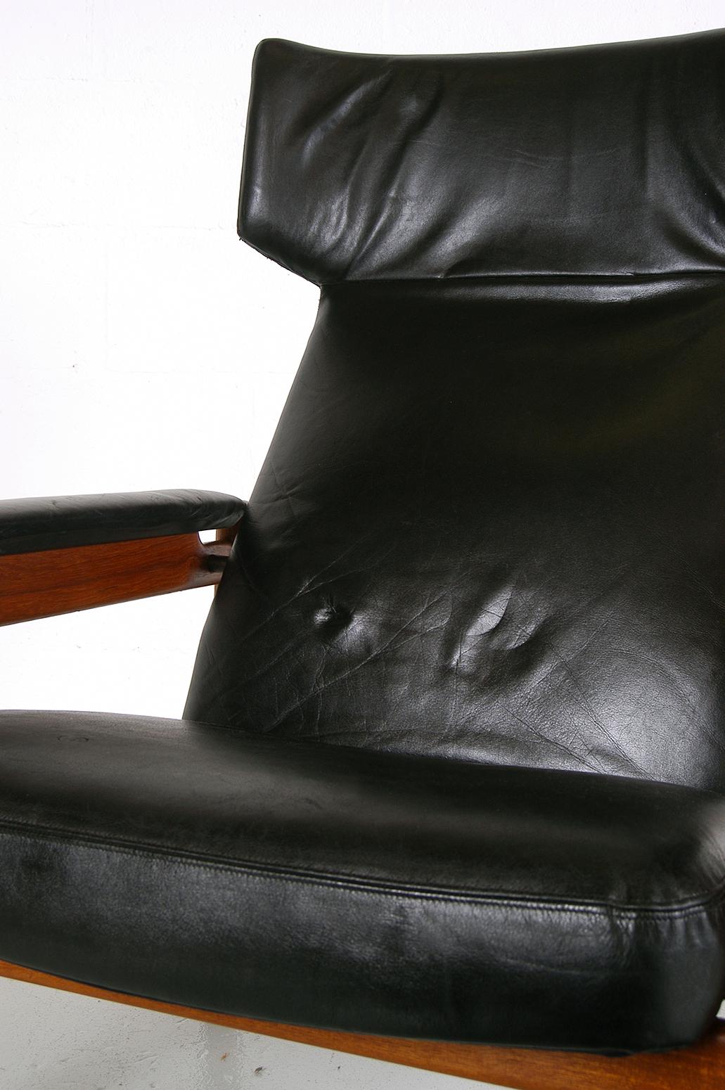1960s Danish Midcentury Black Leather Chair by Soren Hansen for Fritz Hansen 8