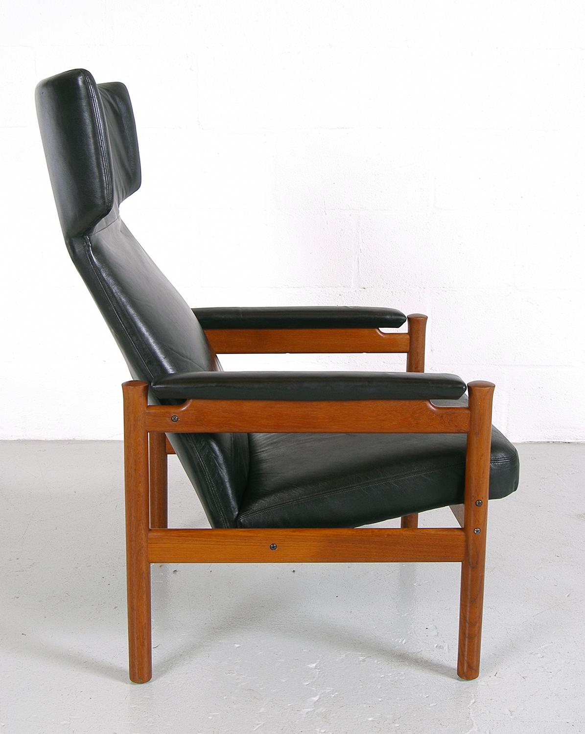 Mid-Century Modern 1960s Danish Midcentury Black Leather Chair by Soren Hansen for Fritz Hansen