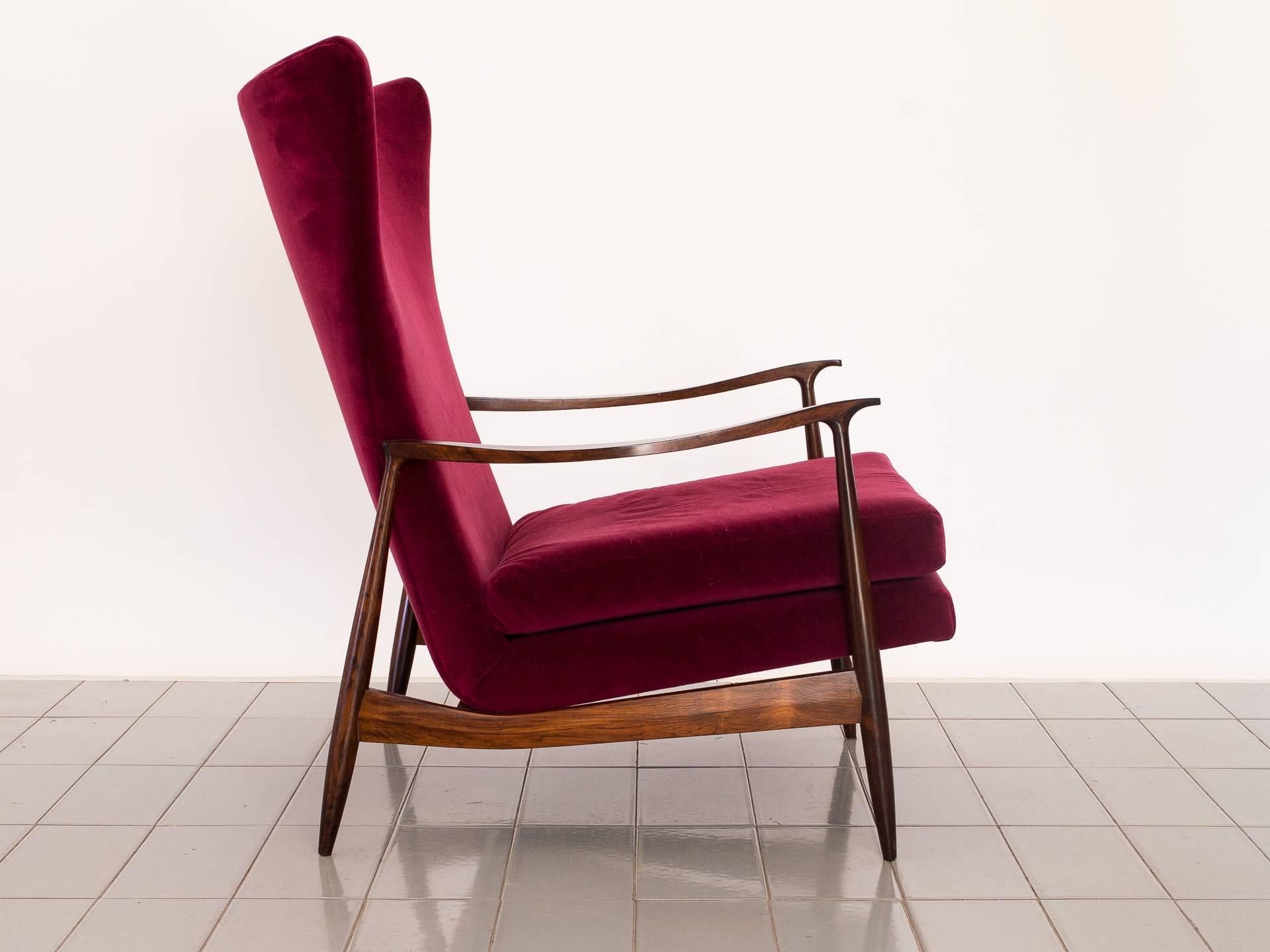 Mid-Century Modern 1960s Wingback Lounge Chair in Rosewood and Velvet by Móveis Cimo, Brazil Modern