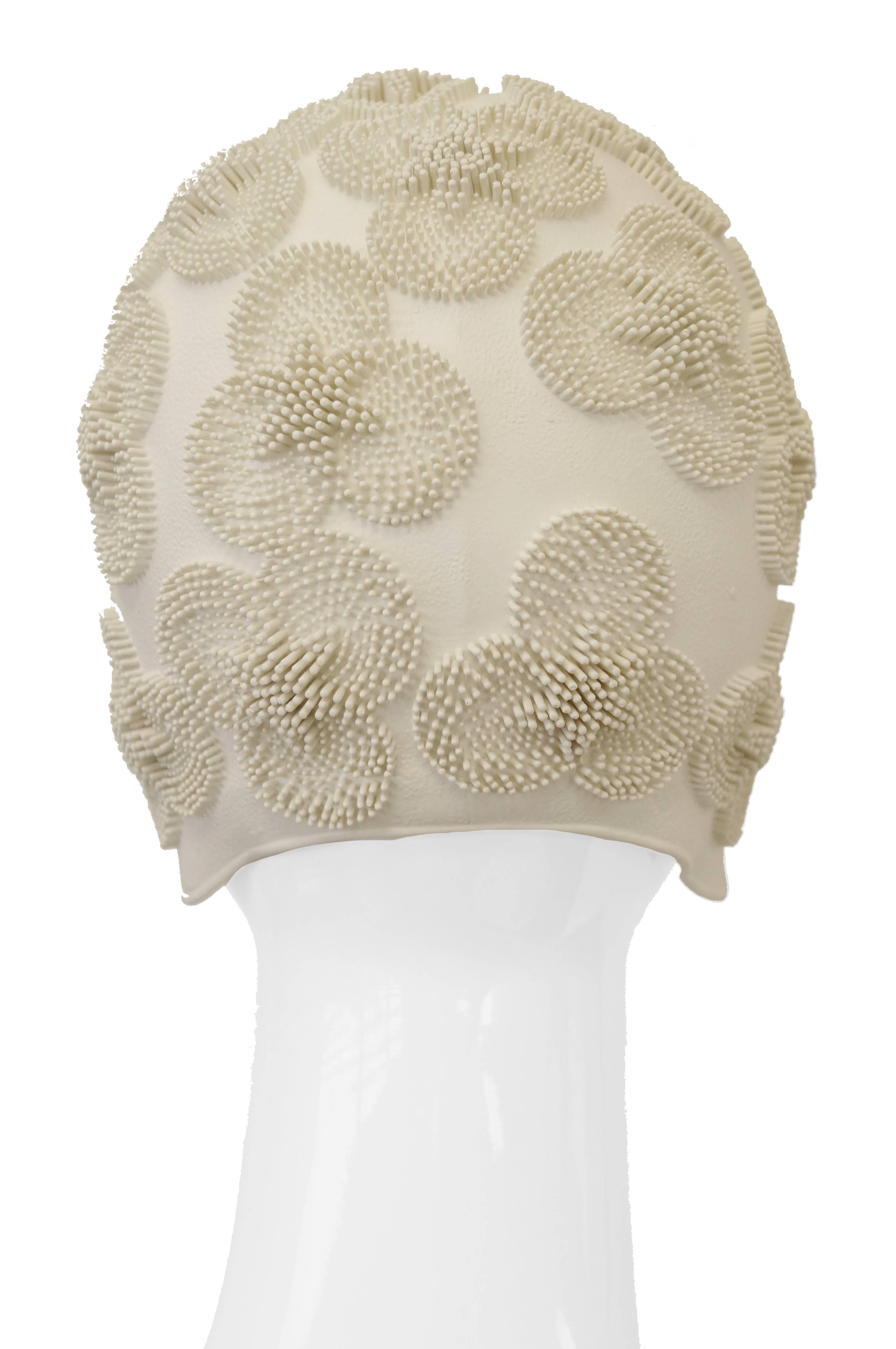 Women's  1960s Winter White 3D Flower Burst Swim Cap
