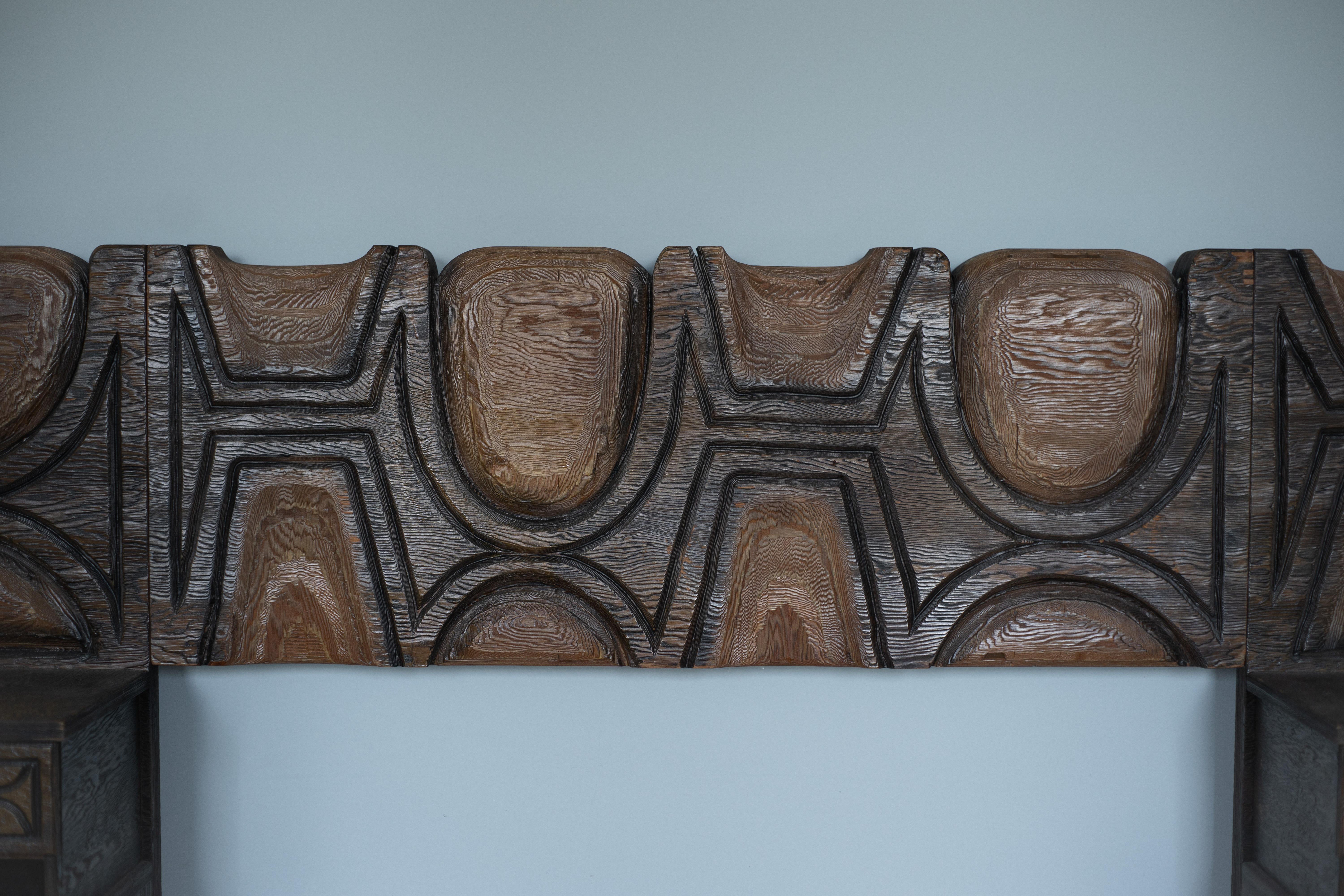 1960s Witco Queen Headboard w/ Floating Nightstands in Tiki Carved Wood For Sale 1