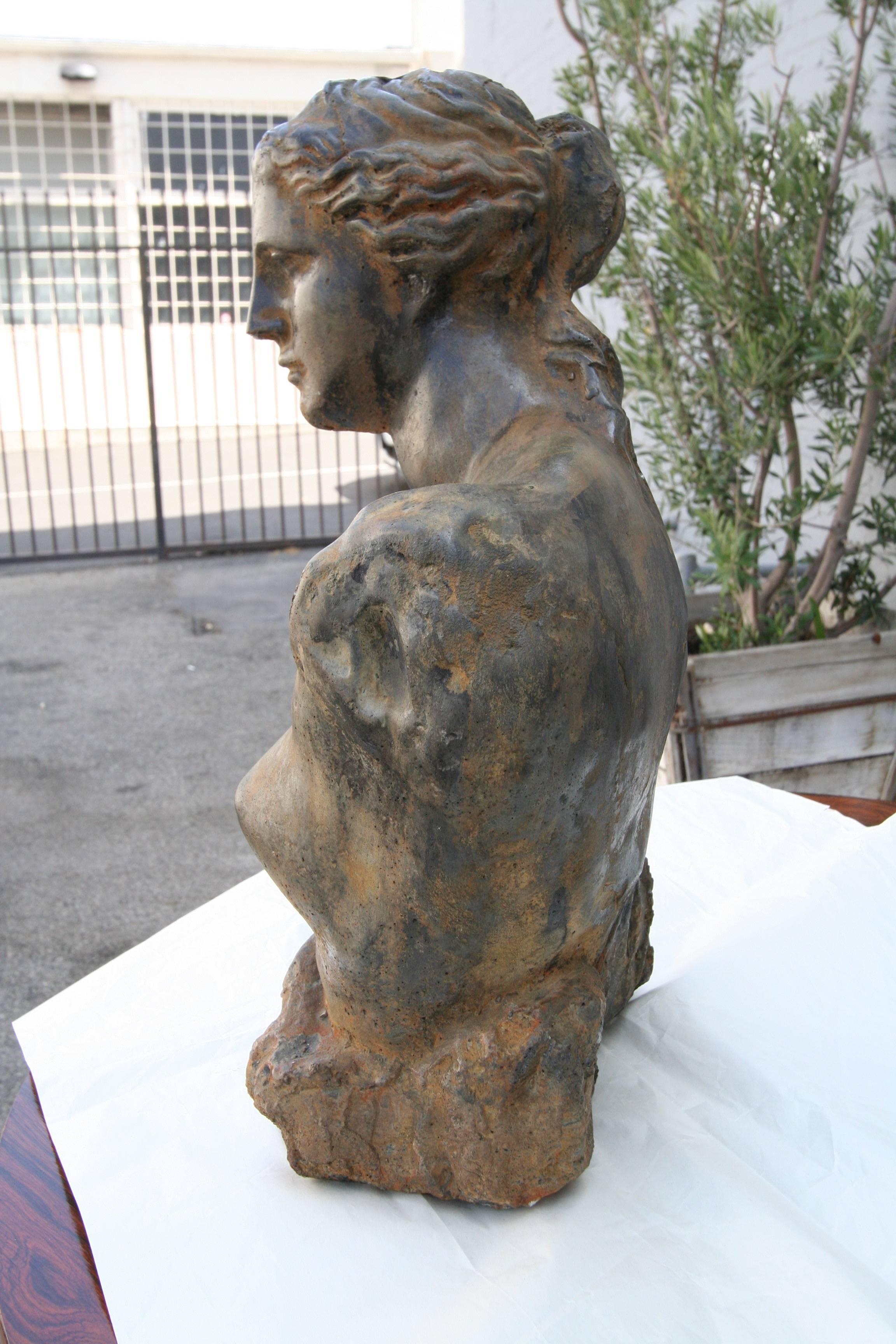 Buste de femme, sculpture des années 1960 Bon état - En vente à Los Angeles, CA