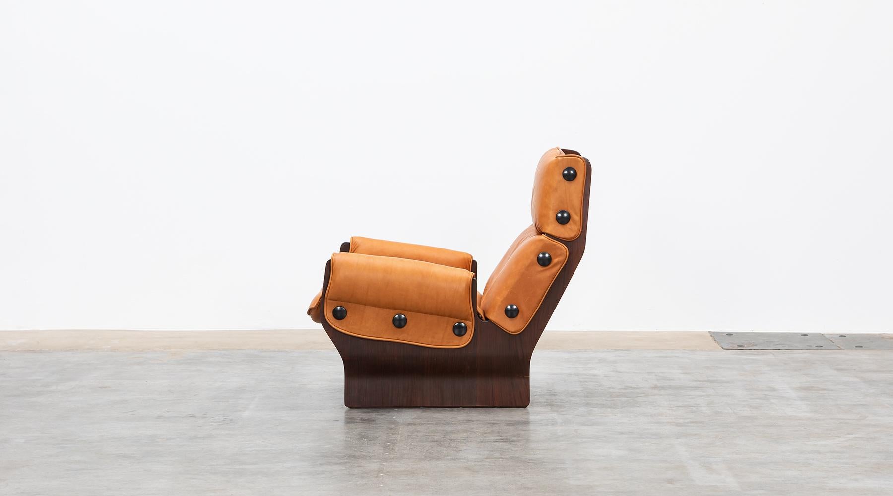 1960s Wood and Leather Pair of Lounge Chairs by Osvaldo Borsani 1