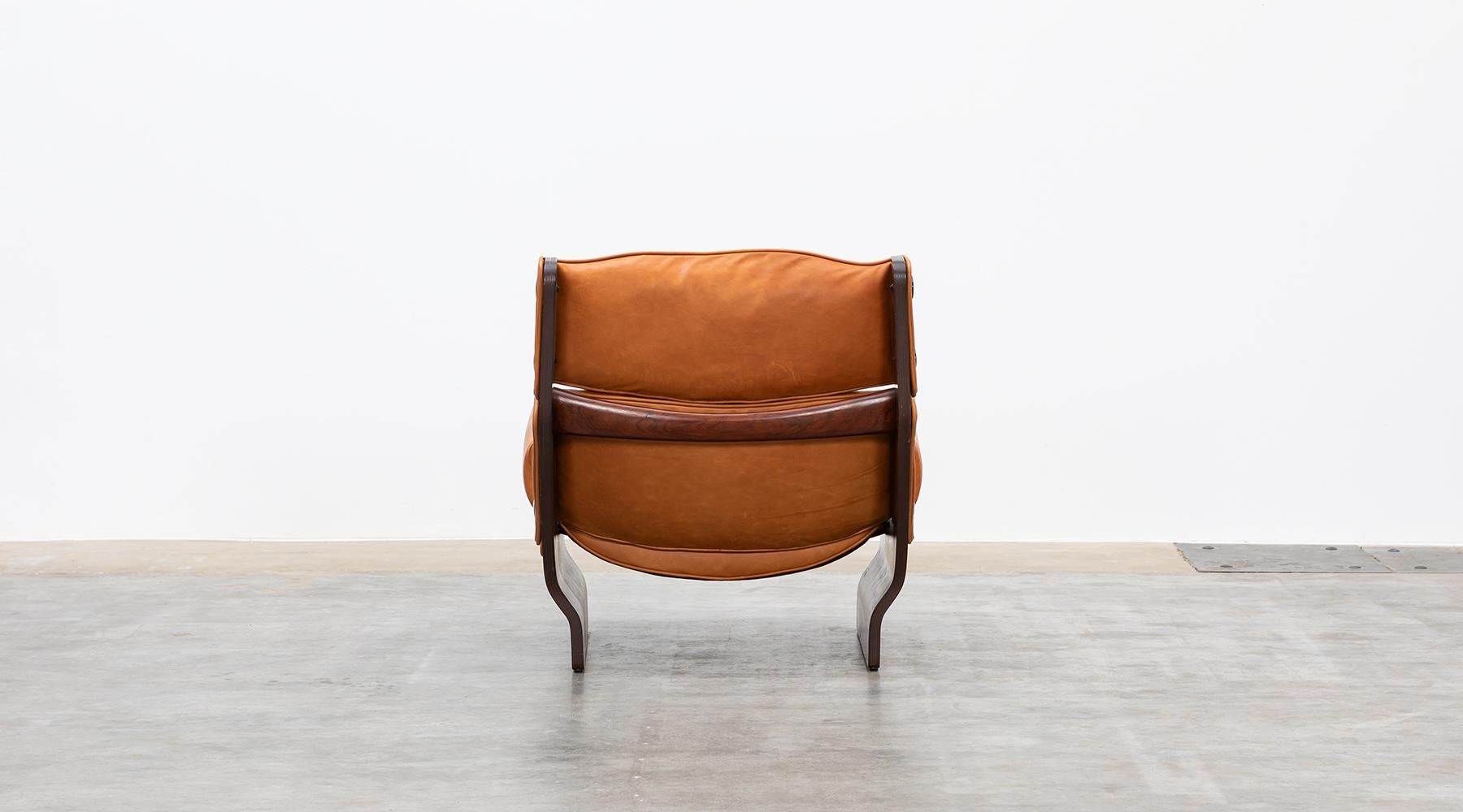 1960s Wood and Leather Pair of Lounge Chairs by Osvaldo Borsani 3