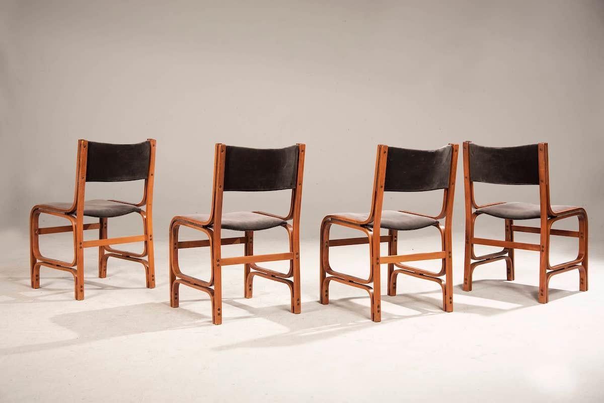 Italian 1960s Wood And Velvet Chairs Set Of 4 For Sale