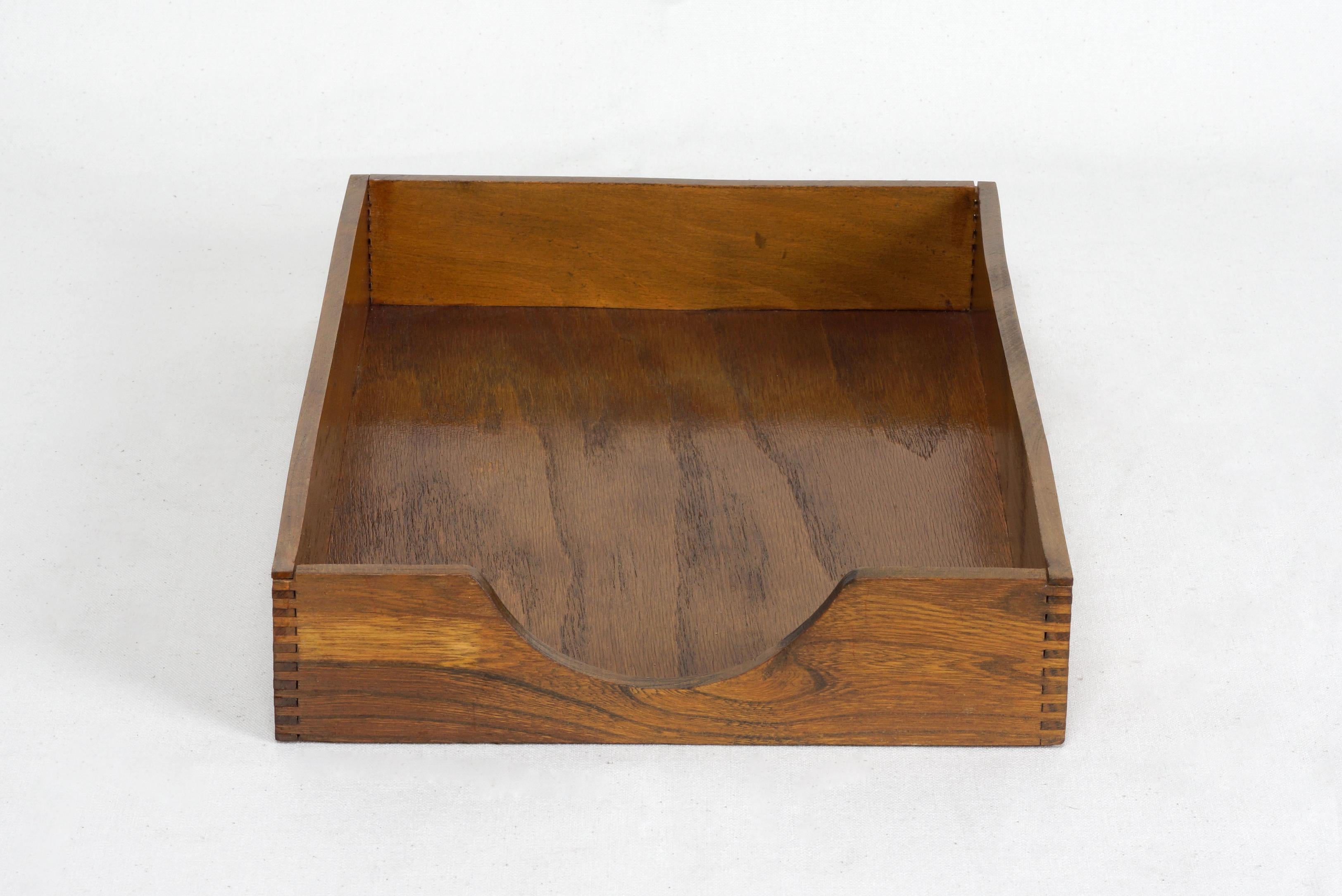 1960s retro wood letter tray by Hedges Files. Perfect for keeping your mail and memos in one tidy place. Beautiful finger joint detailing. Lovely patina, lightly clear-coated. Original tag: HEDGES FILES, THE LINE THAT MAKES THINGS EASY TO FIND,