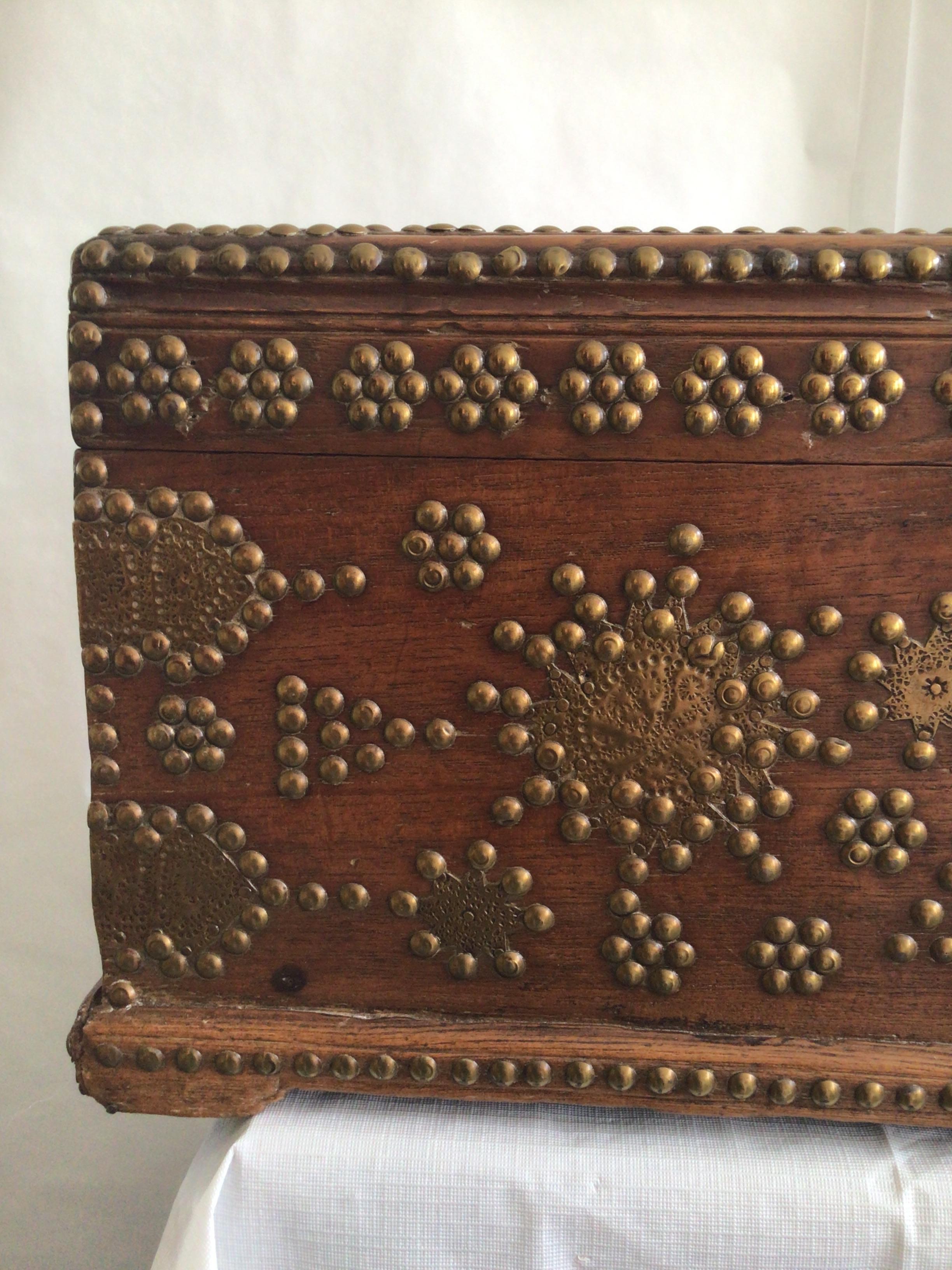 1960s Wood Small Trunk Ornately Embellished With Brass Studs For Sale 2