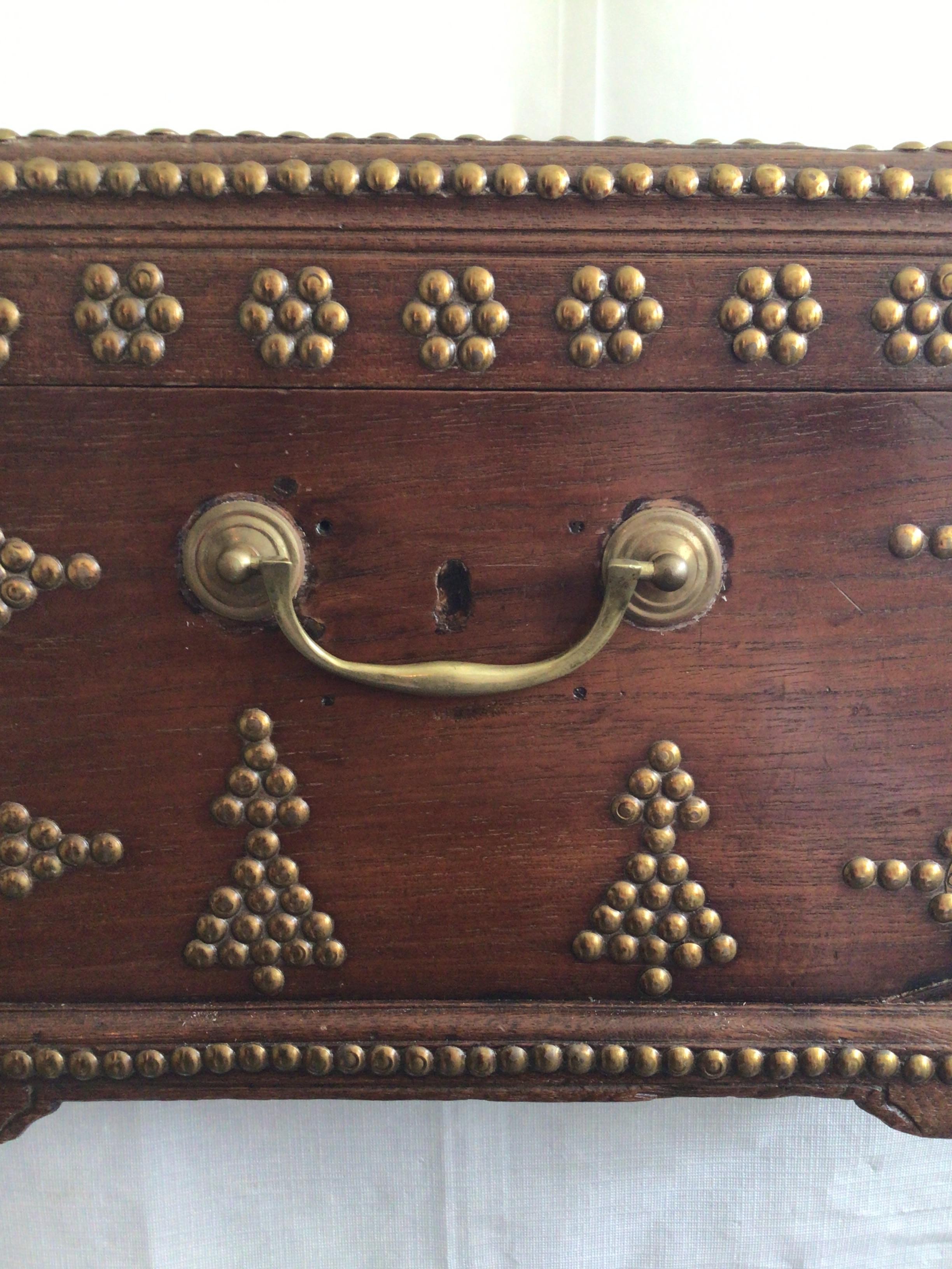 1960s Wood Small Trunk Ornately Embellished With Brass Studs For Sale 3