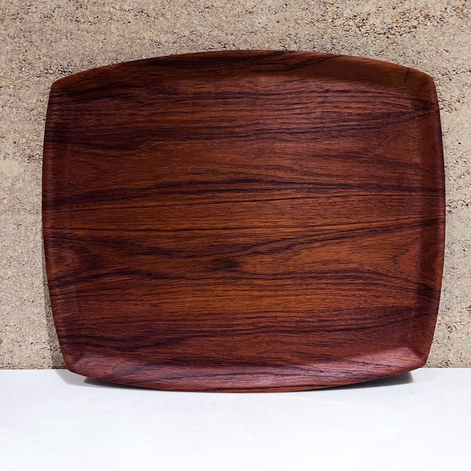 1960er Jahre Holz Teak Tablett aus Schweden Stil Jens Quistgaard im Zustand „Gut“ im Angebot in Chula Vista, CA