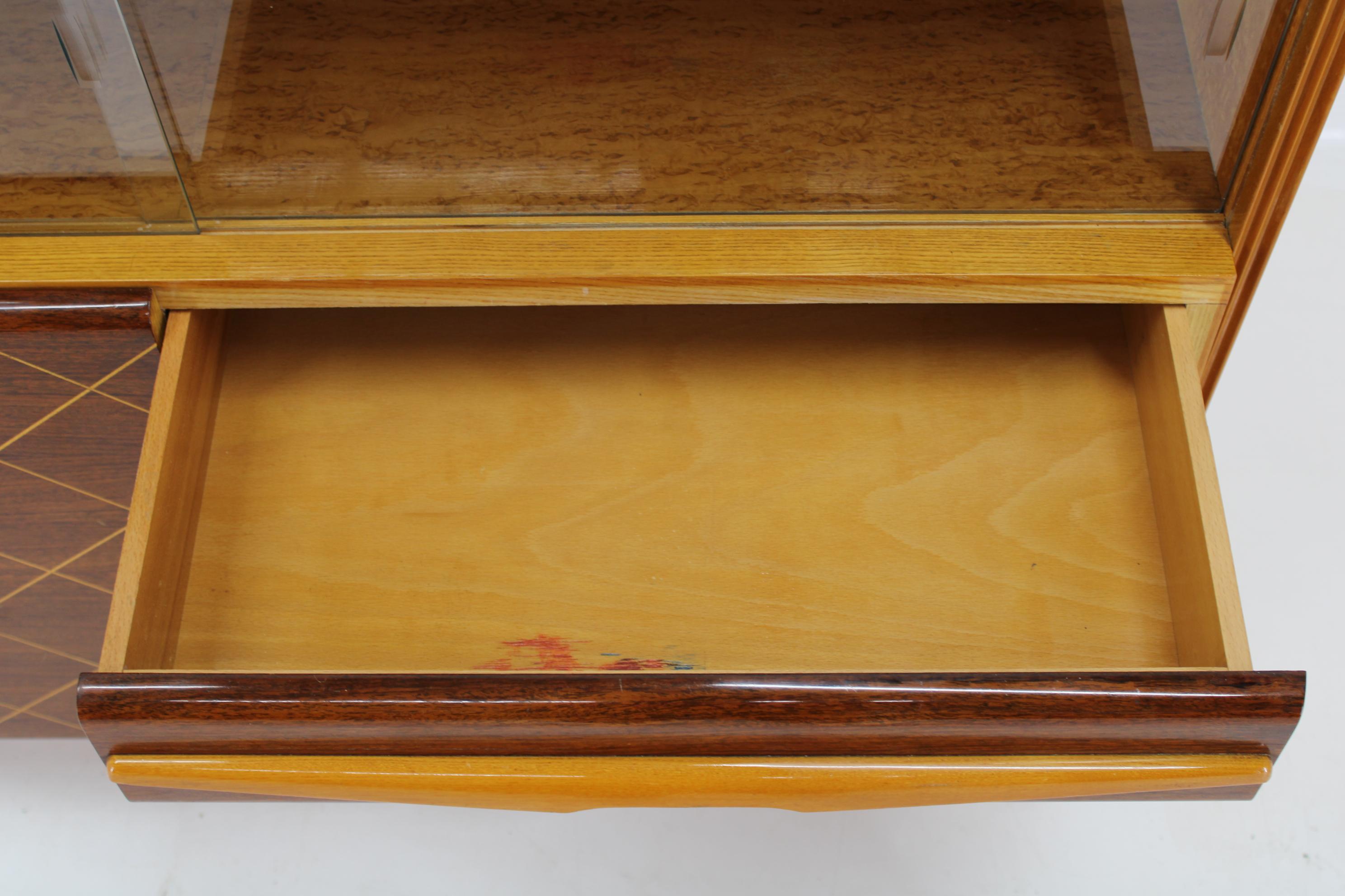 Armadio/cassettiera in legno degli anni '60, Cecoslovacchia in vendita 7