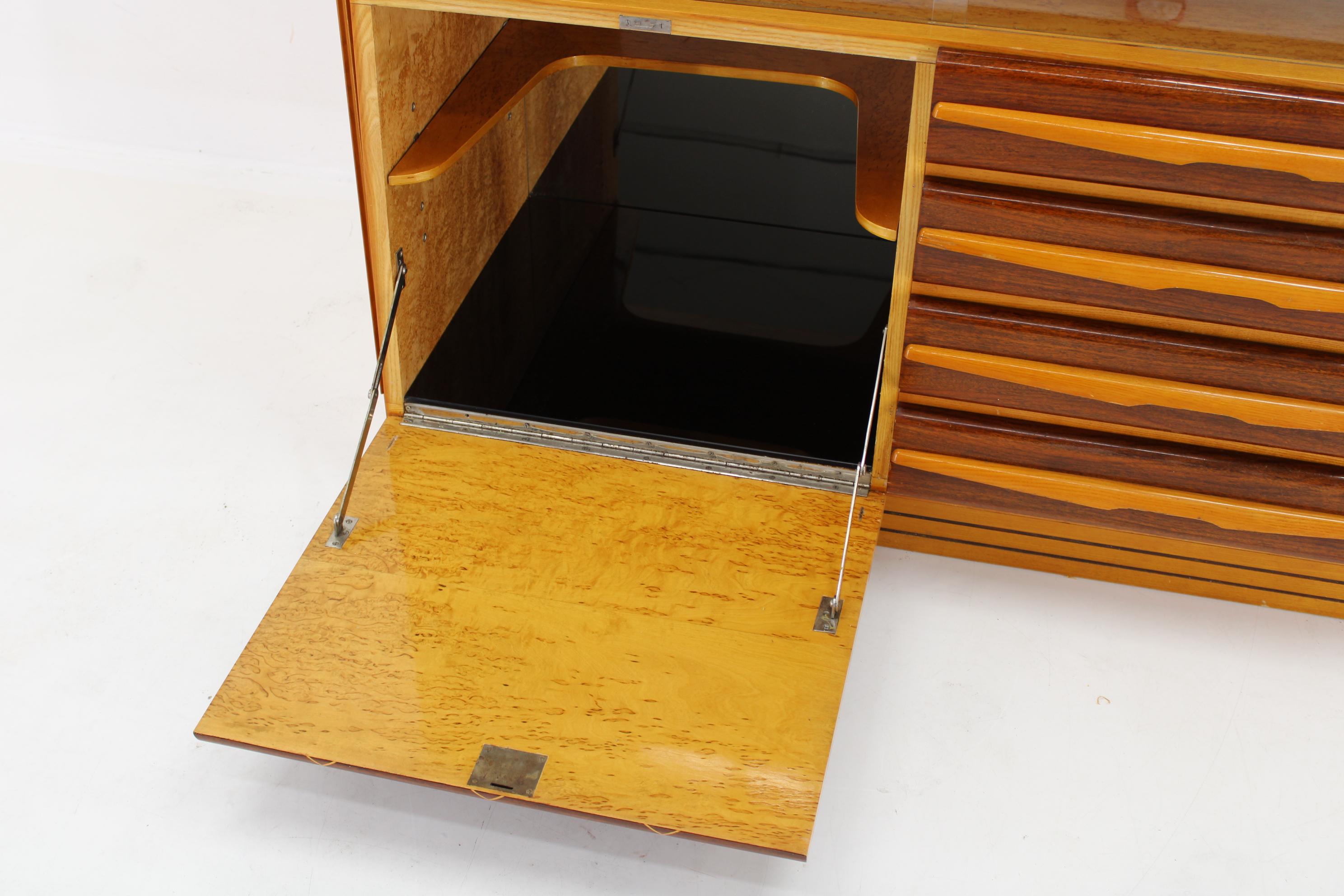 Armadio/cassettiera in legno degli anni '60, Cecoslovacchia in vendita 3