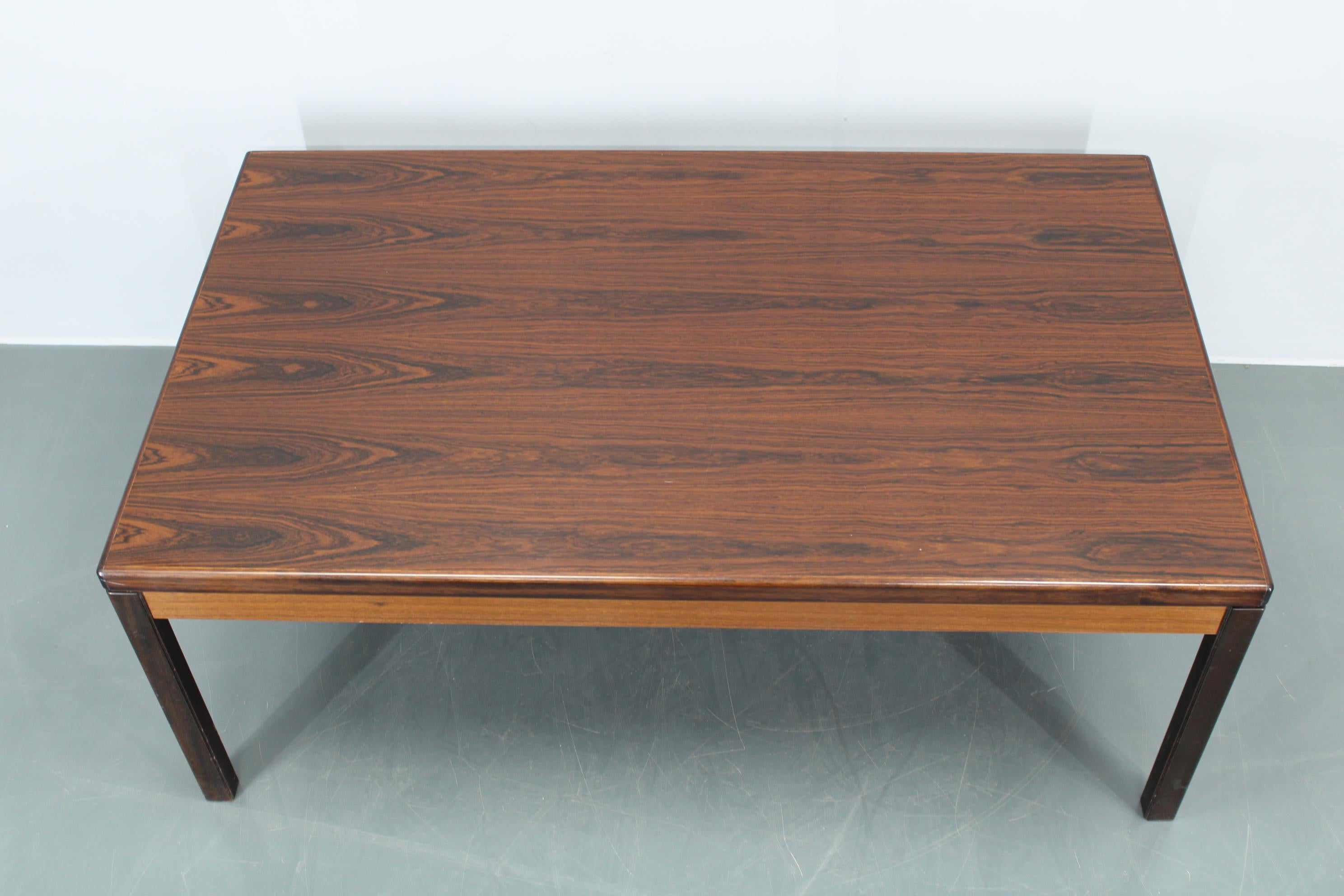 Table basse en bois des années 1960, Danemark en vente 2