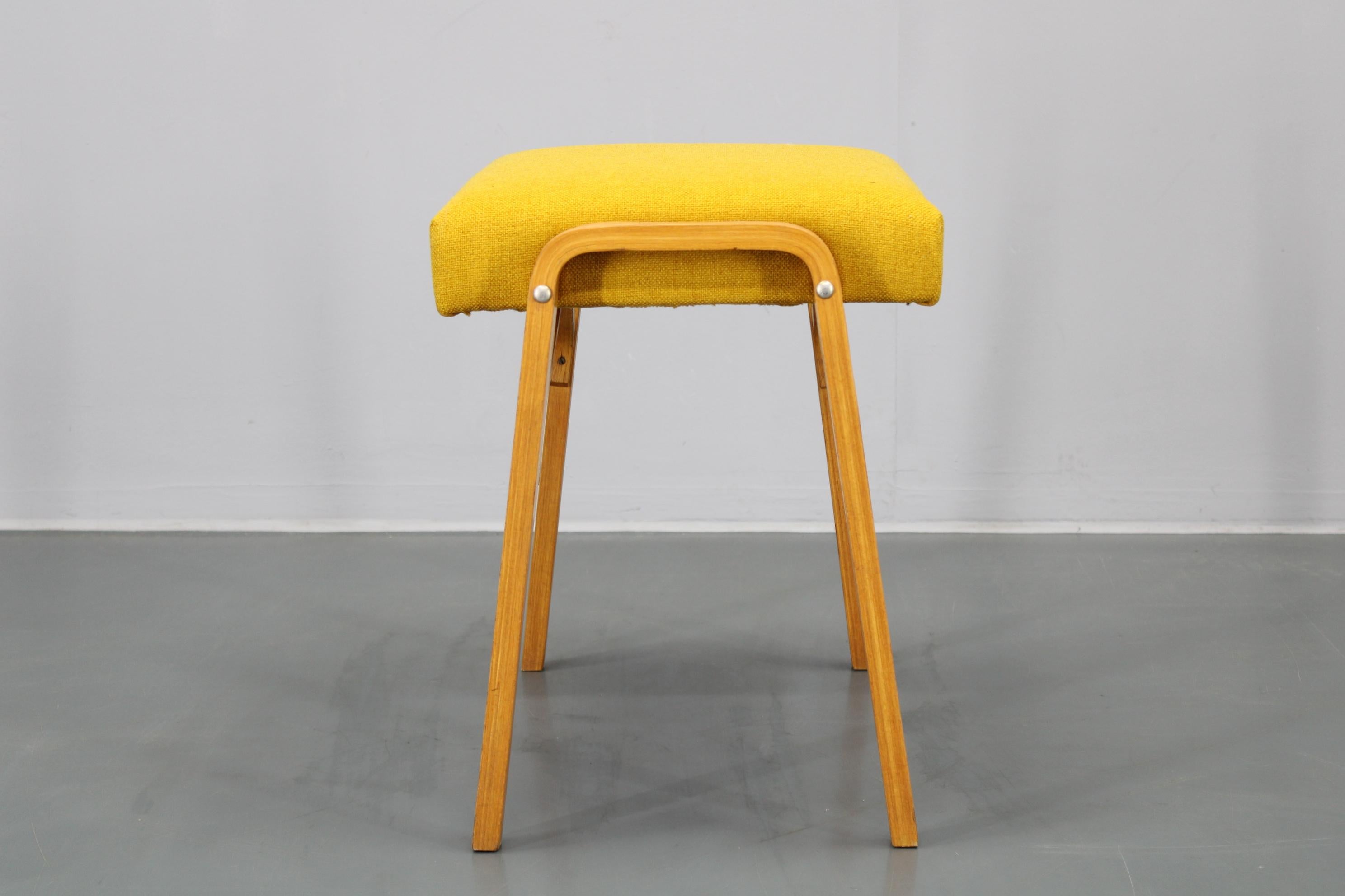 1960s Wooden Restored Stool , Czechoslovakia In Good Condition For Sale In Praha, CZ