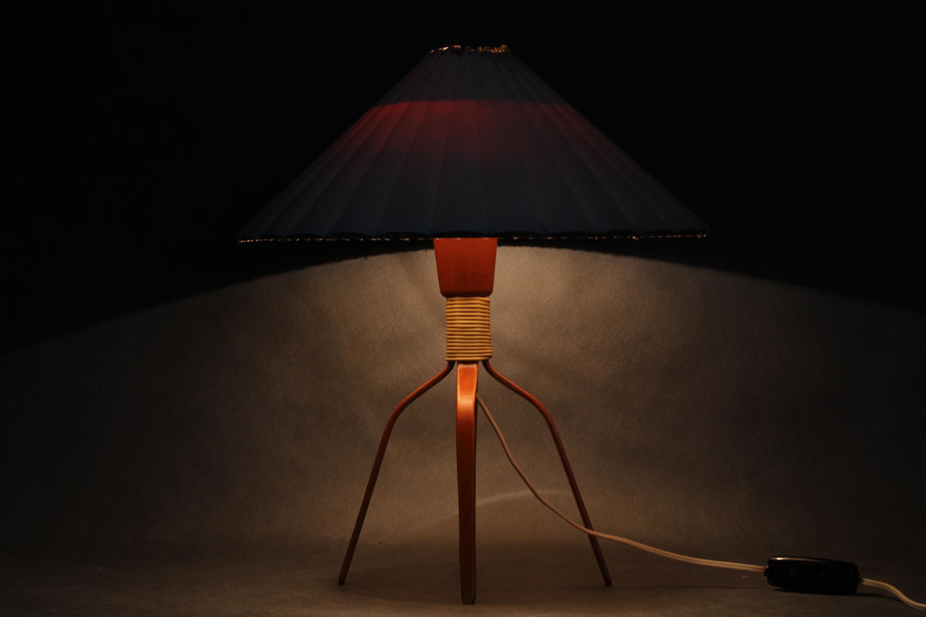 1960s Wooden Table Lamp, Czechoslovakia in vendita 8
