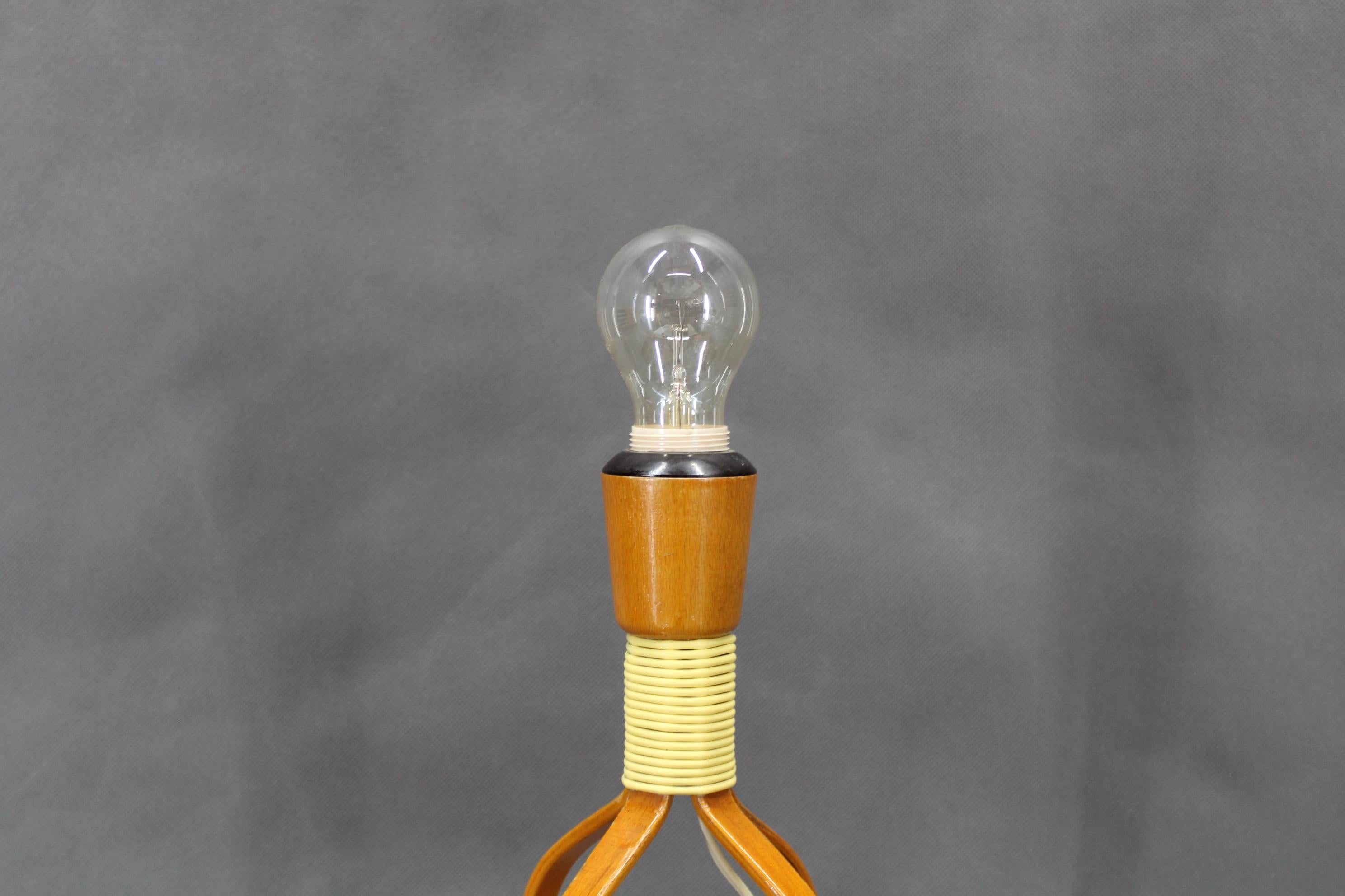 1960s Wooden Table Lamp, Czechoslovakia in vendita 2