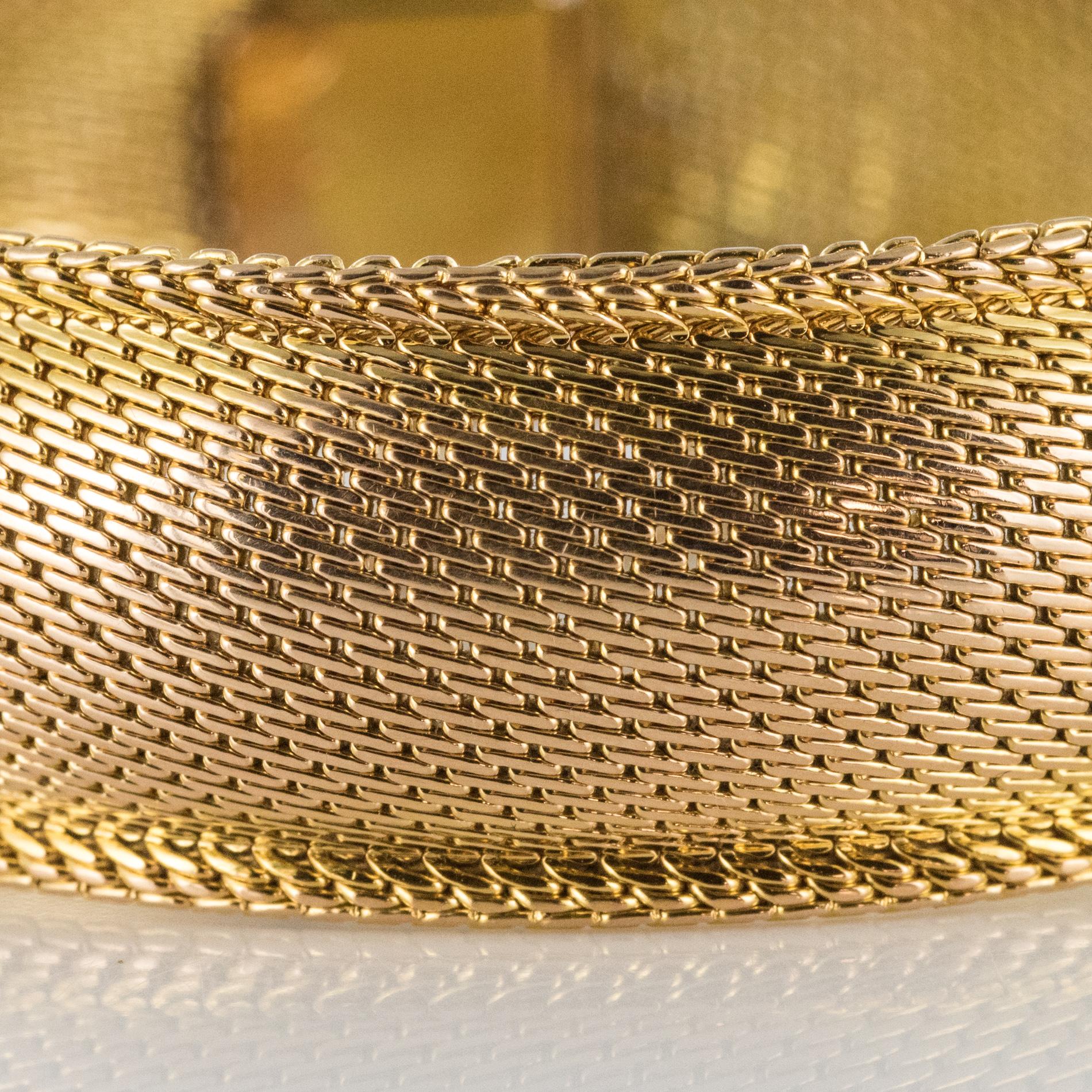 1960s Woven 18 Karat Yellow Gold Bangle Bracelet In Good Condition In Poitiers, FR