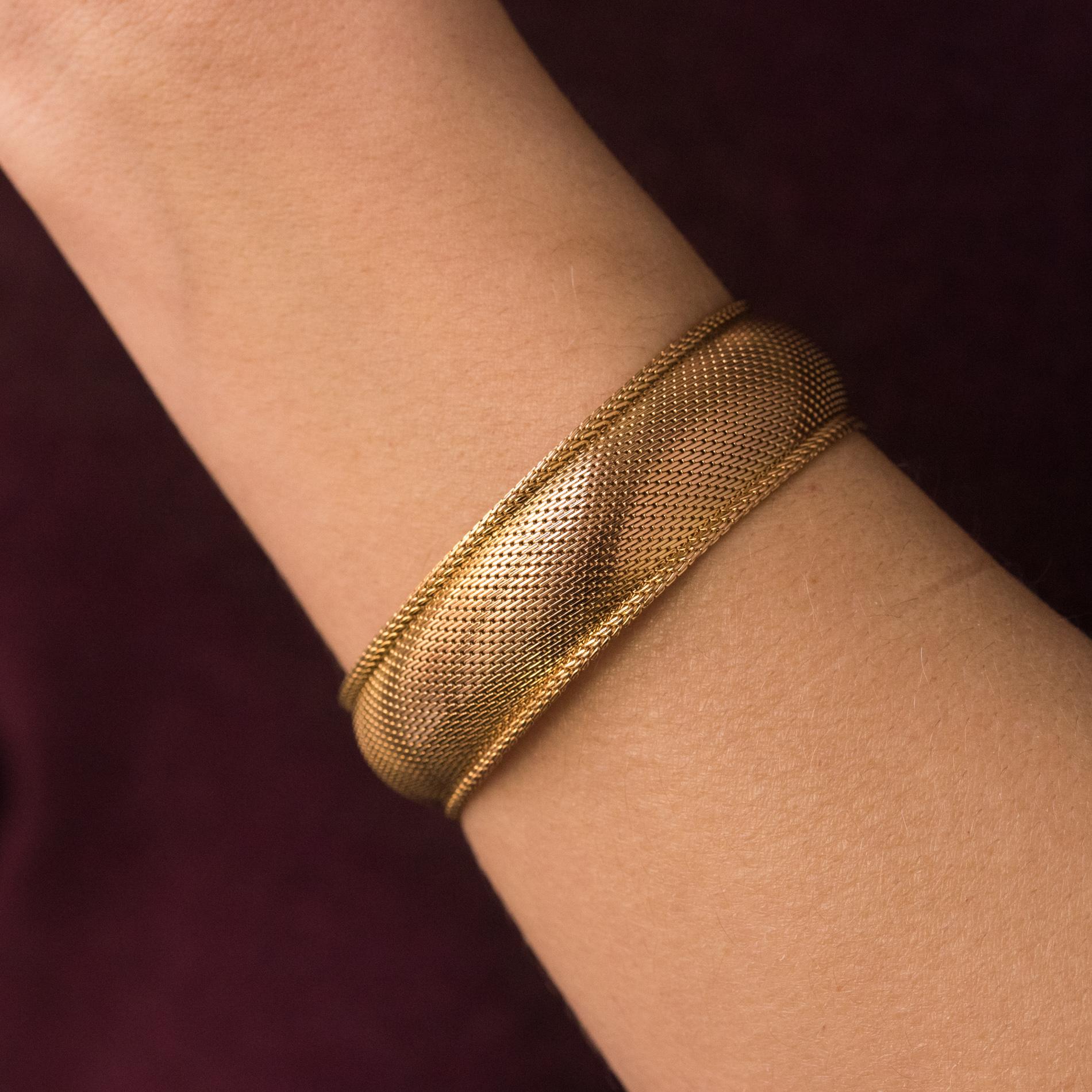 1960s Woven 18 Karat Yellow Gold Bangle Bracelet 1