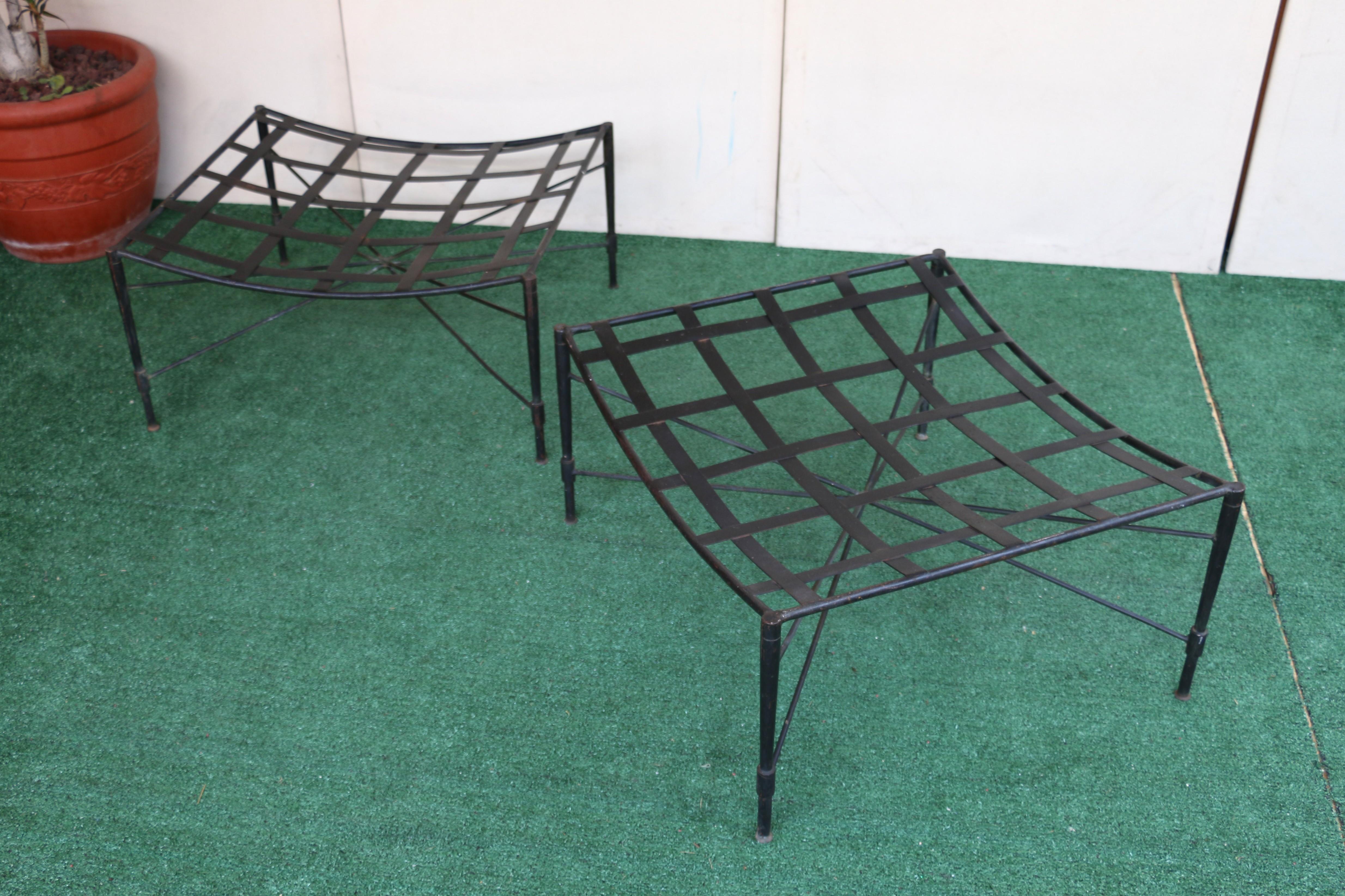 Otomana de patio de hierro forjado de los años 60, por Mario Papperzini en Bueno estado para la venta en North Hollywood, CA