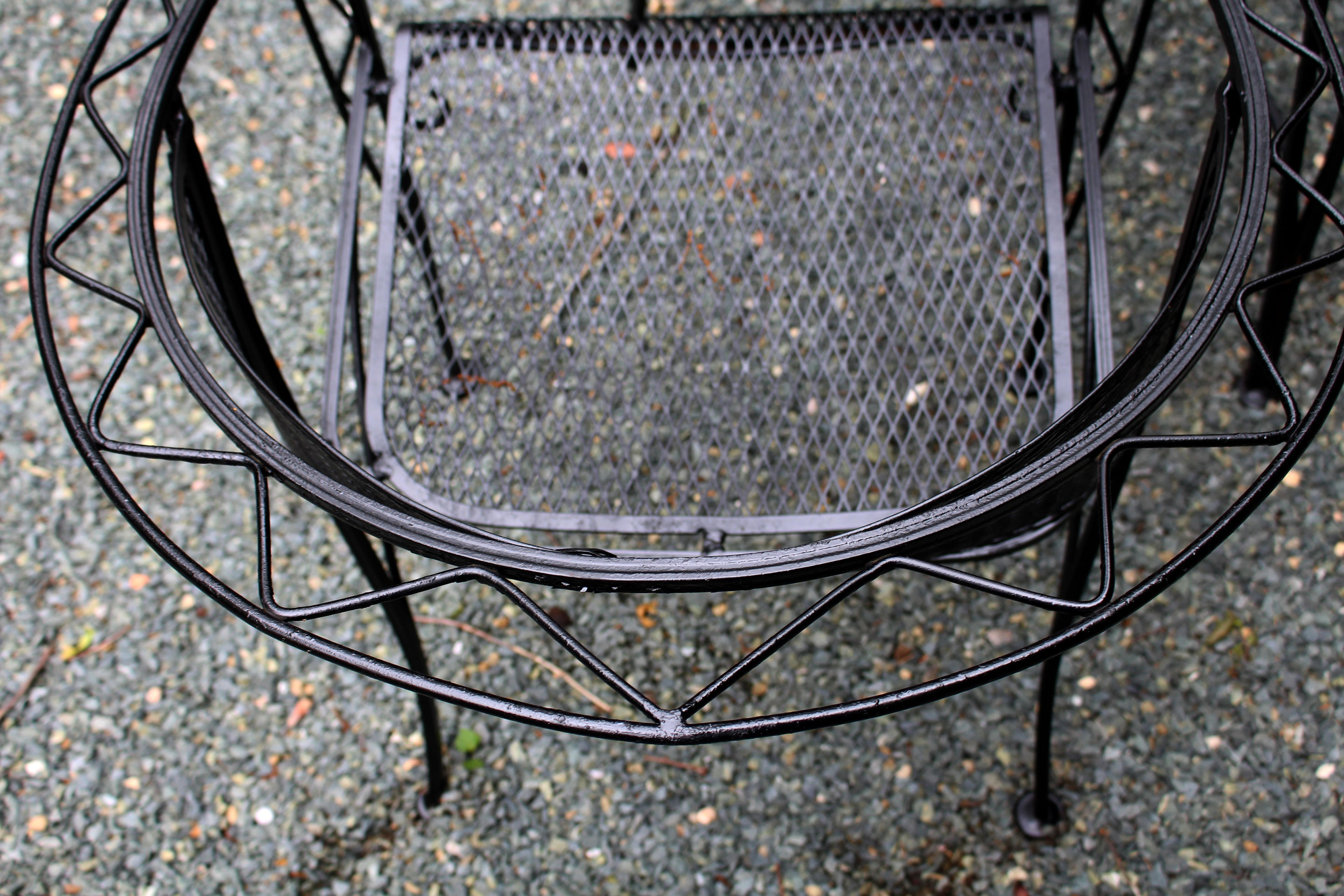 1960s Wrought Iron Table and Four Tub Chairs In Good Condition In Chapel Hill, NC