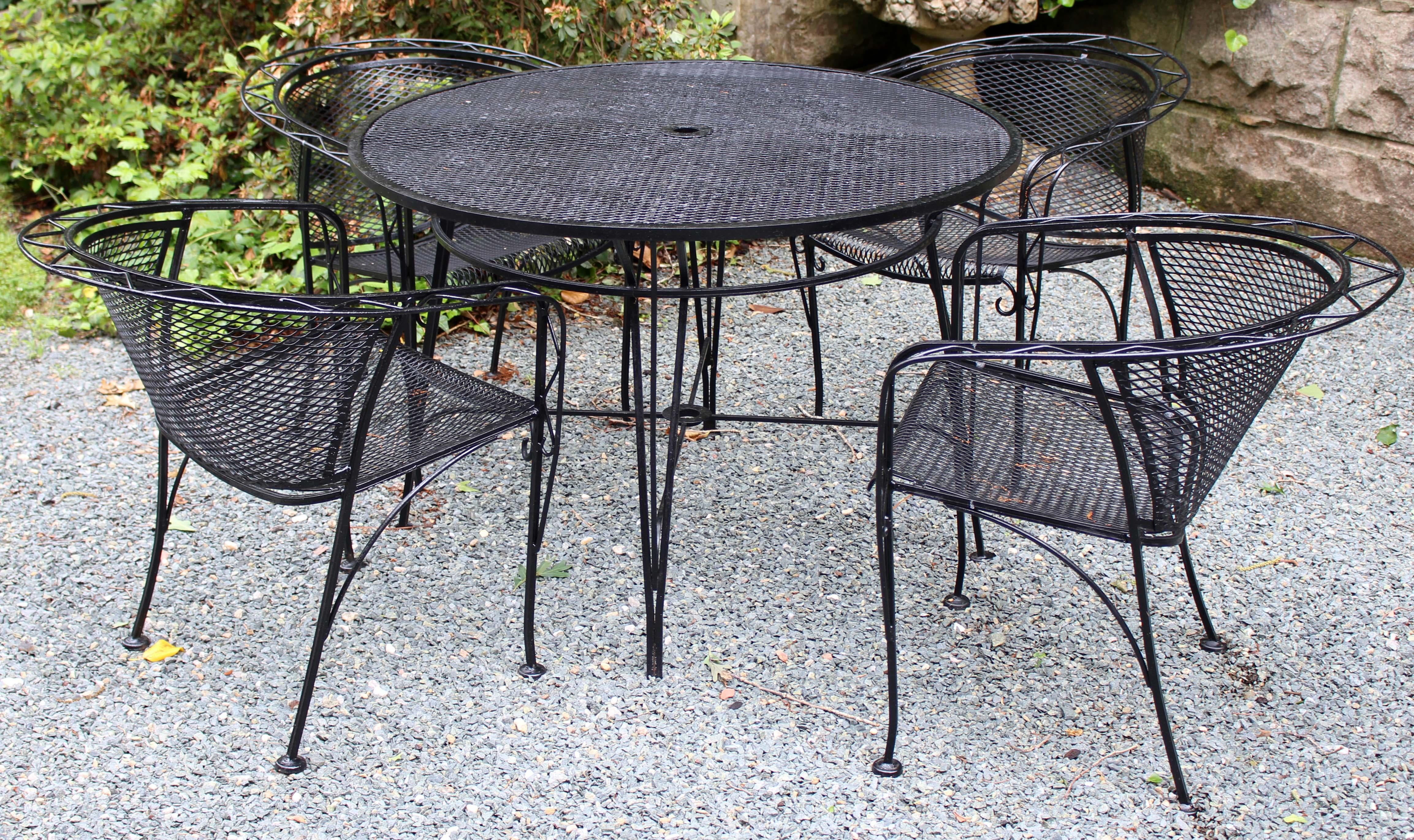 1960s Wrought Iron Table and Four Tub Chairs 1