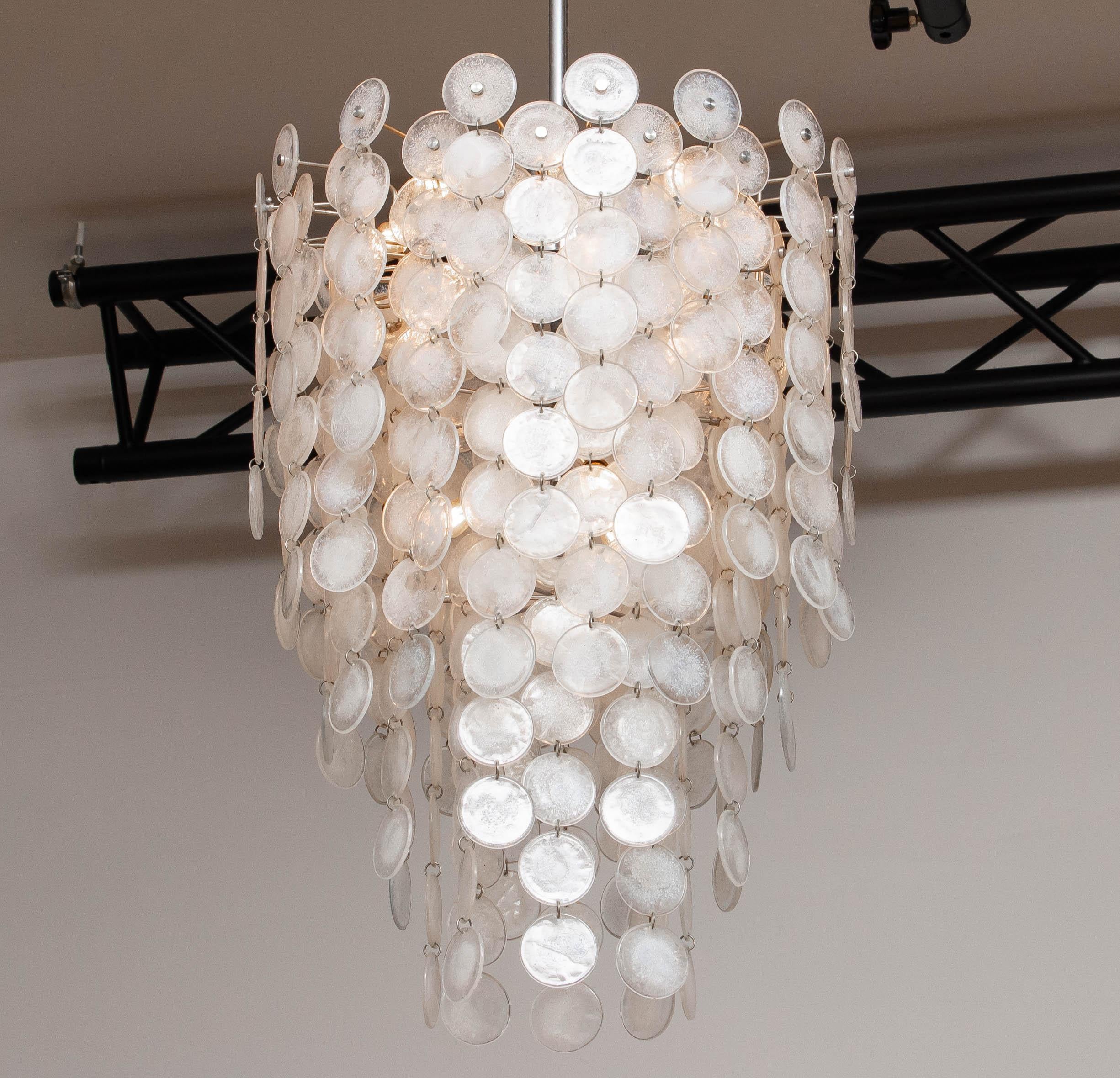 1960's Extra Large Italian Pulegoso White Art Glass Murano Glass Chandelier 3