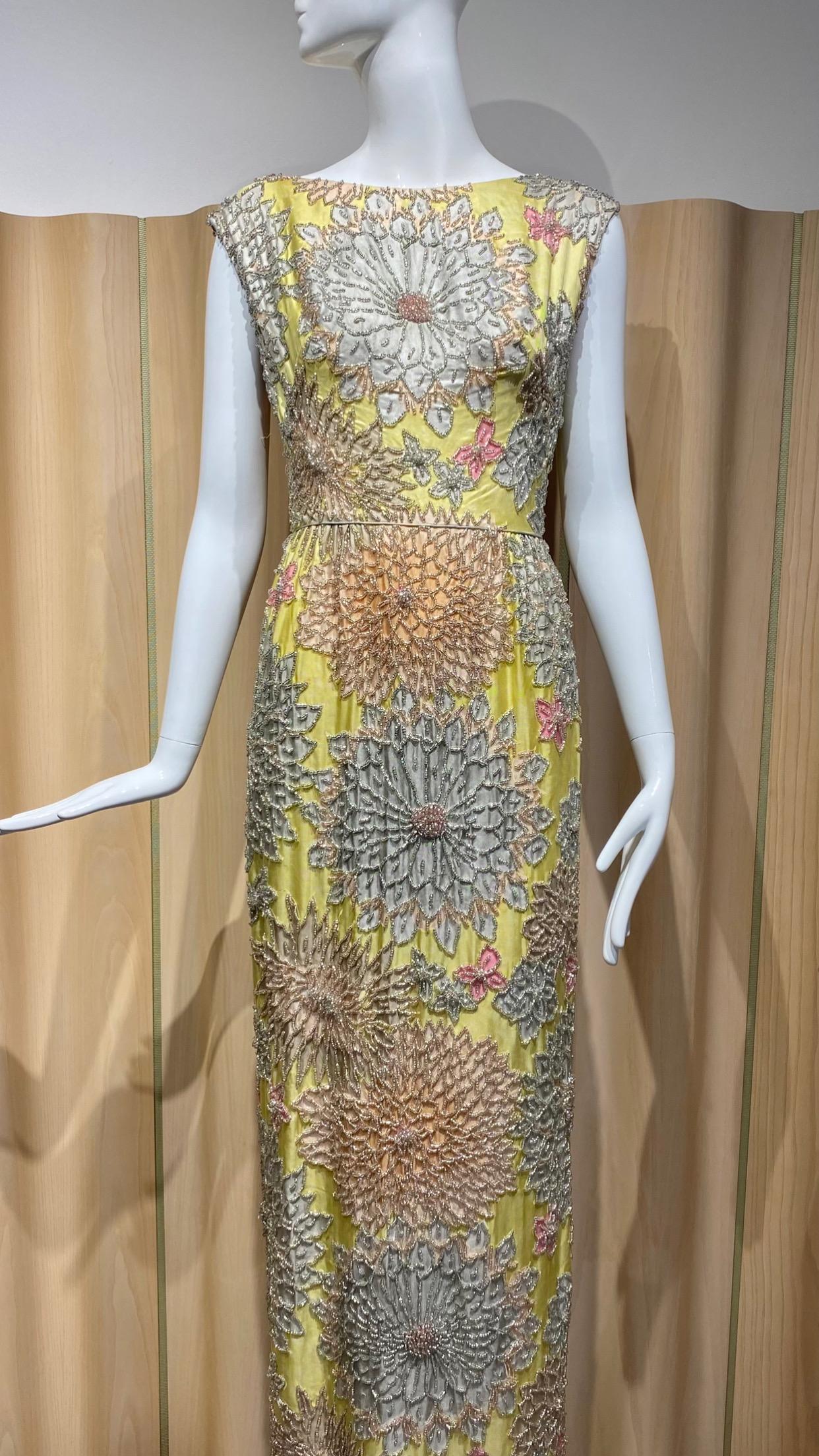 1960s Yellow and Grey Floral Beaded Sleeveless Sheath Dress For Sale 8