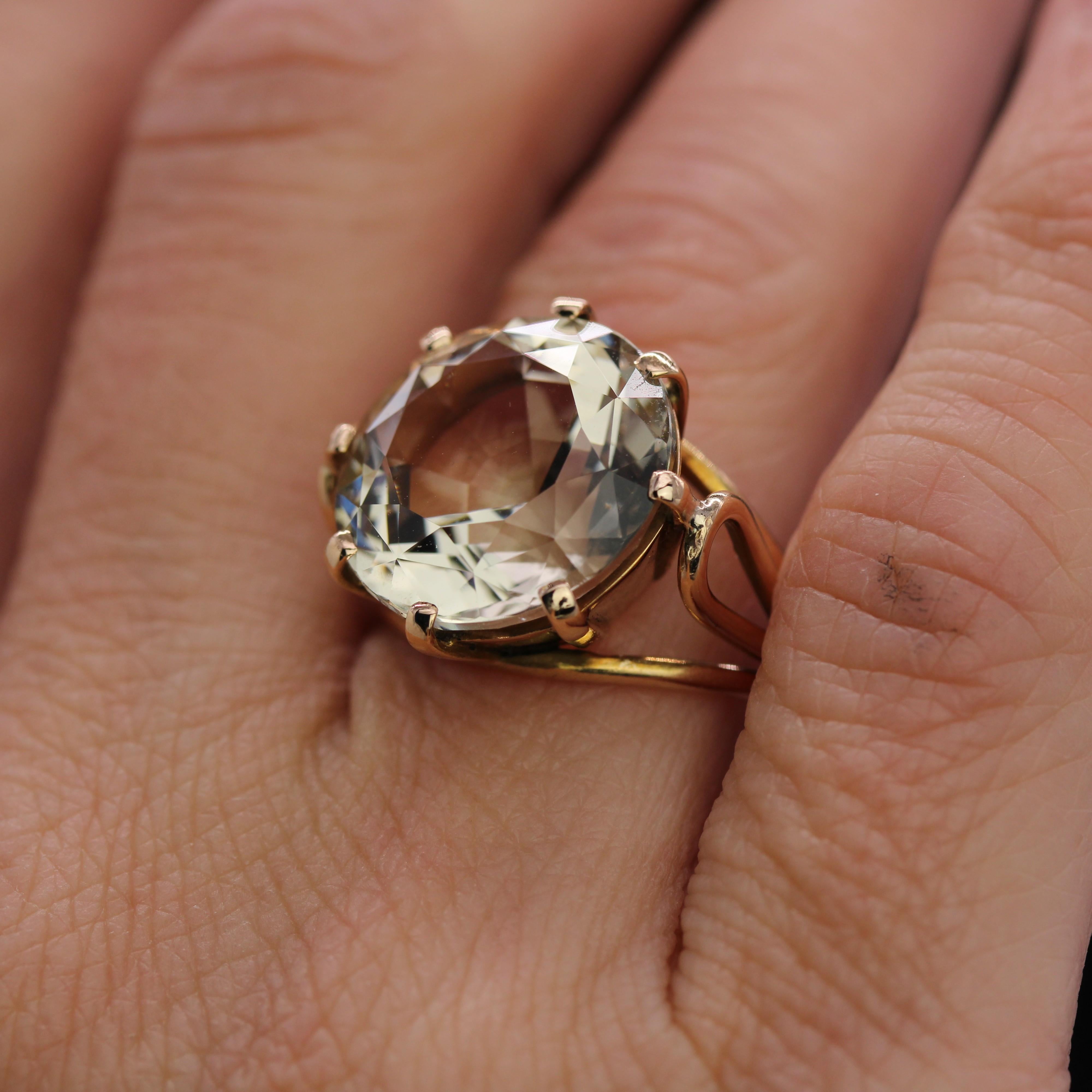 Béryl jaune des années 1960 Bague cocktail rétro en or jaune 18 carats en vente 9