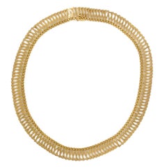 1960s Yellow Gold Chain Featuring Triangular Designs