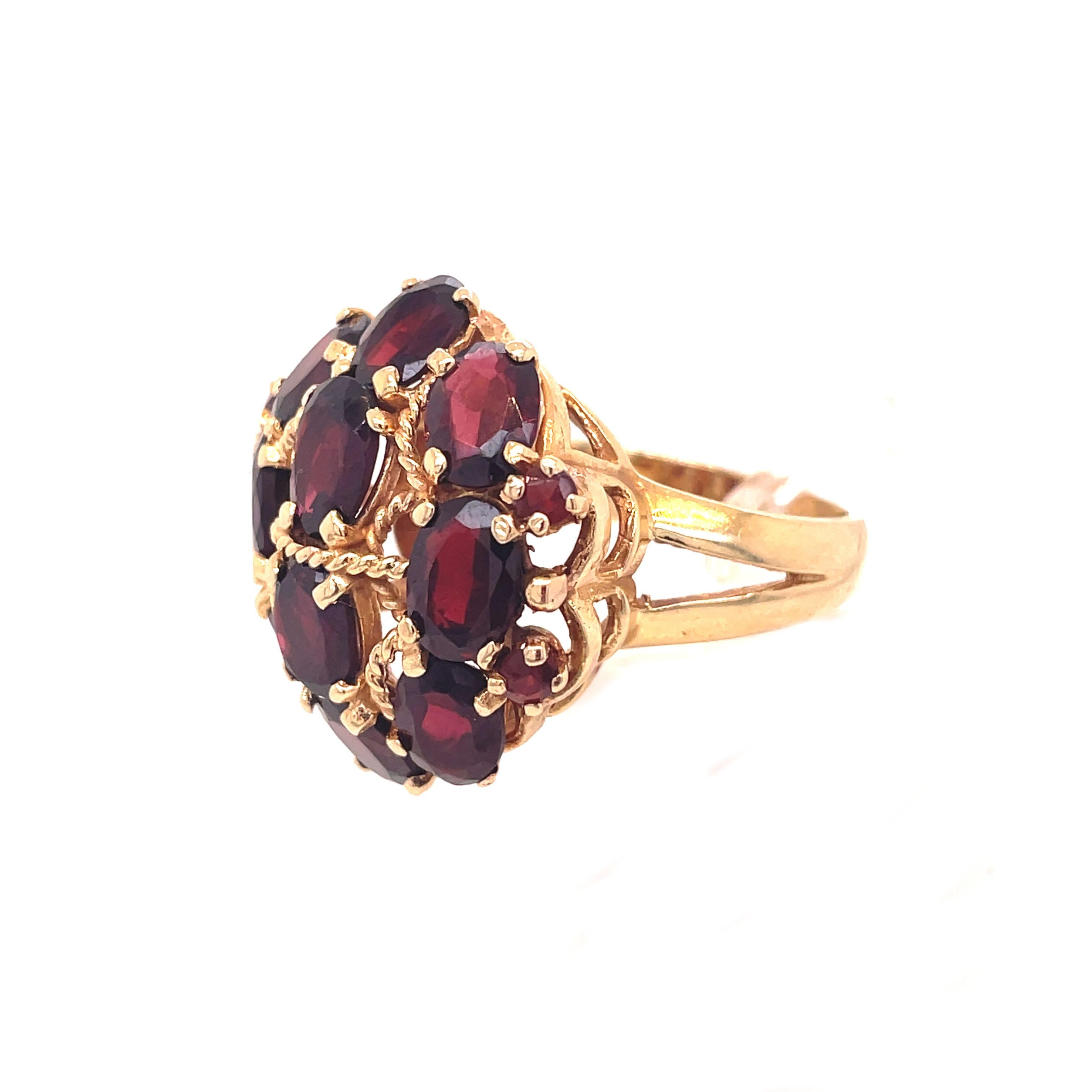 1960s Yellow Gold Garnet Cluster Ring For Sale 5