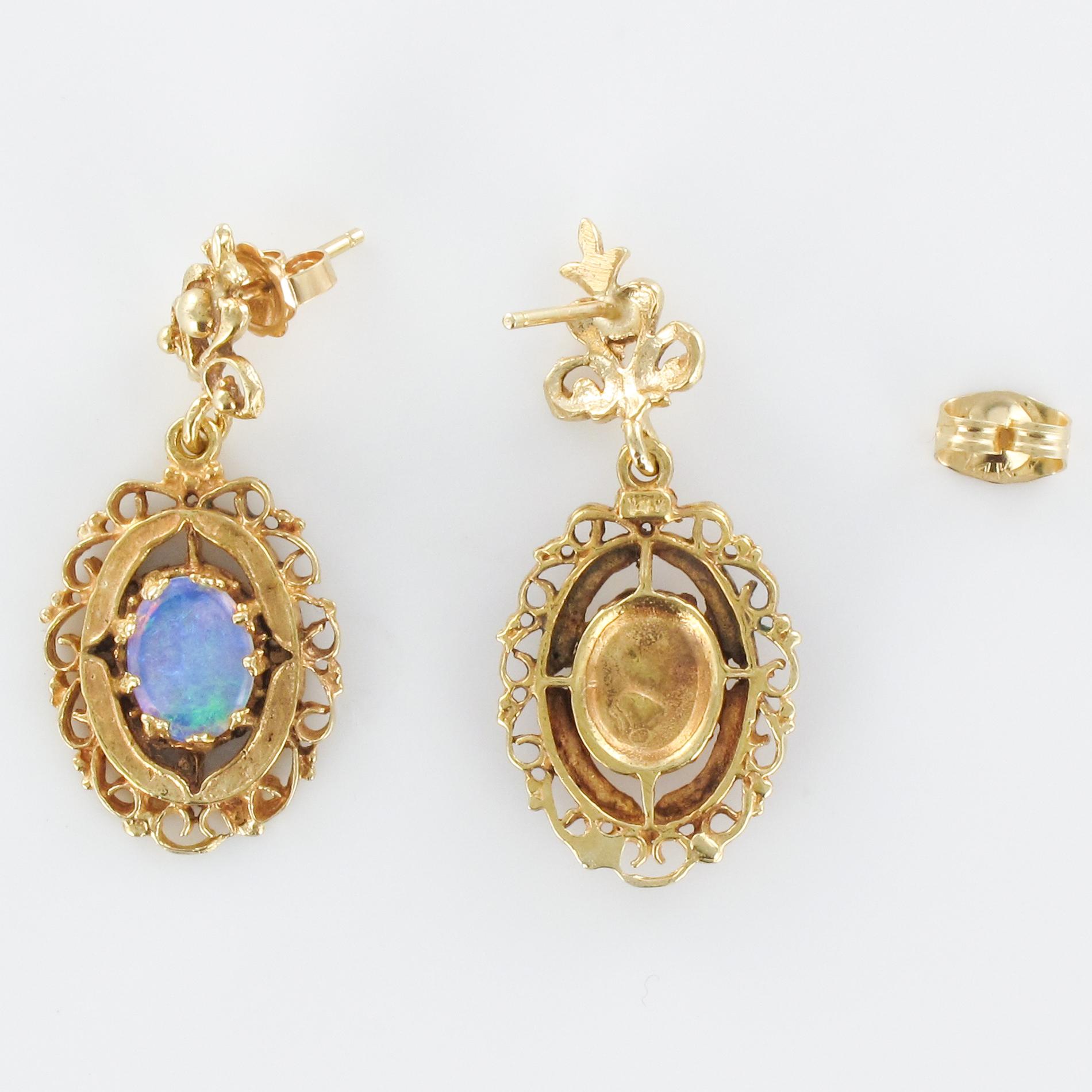 1960s Yellow Gold Opal Dangling Earrings 3