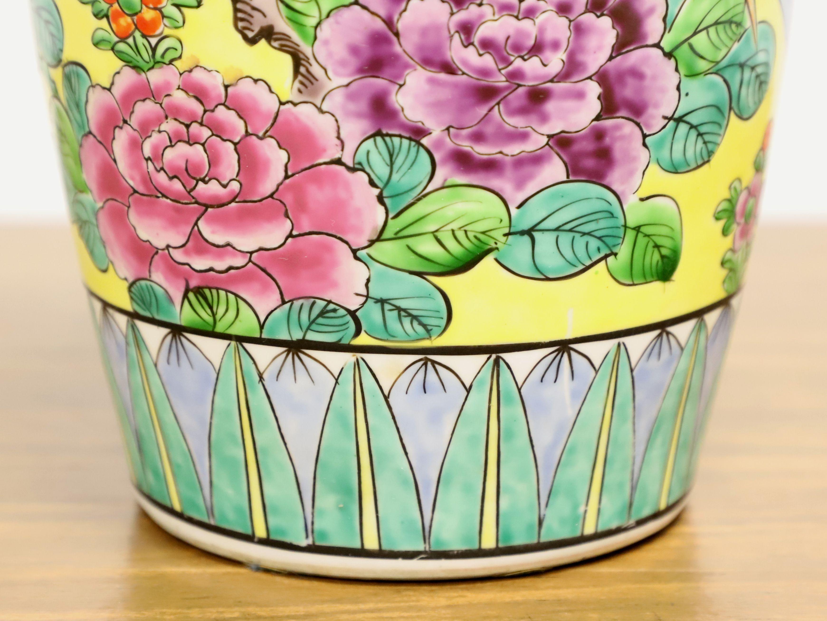 1960's Yellow/Green Japanese chinoiserie Ceramic Vase For Sale 1