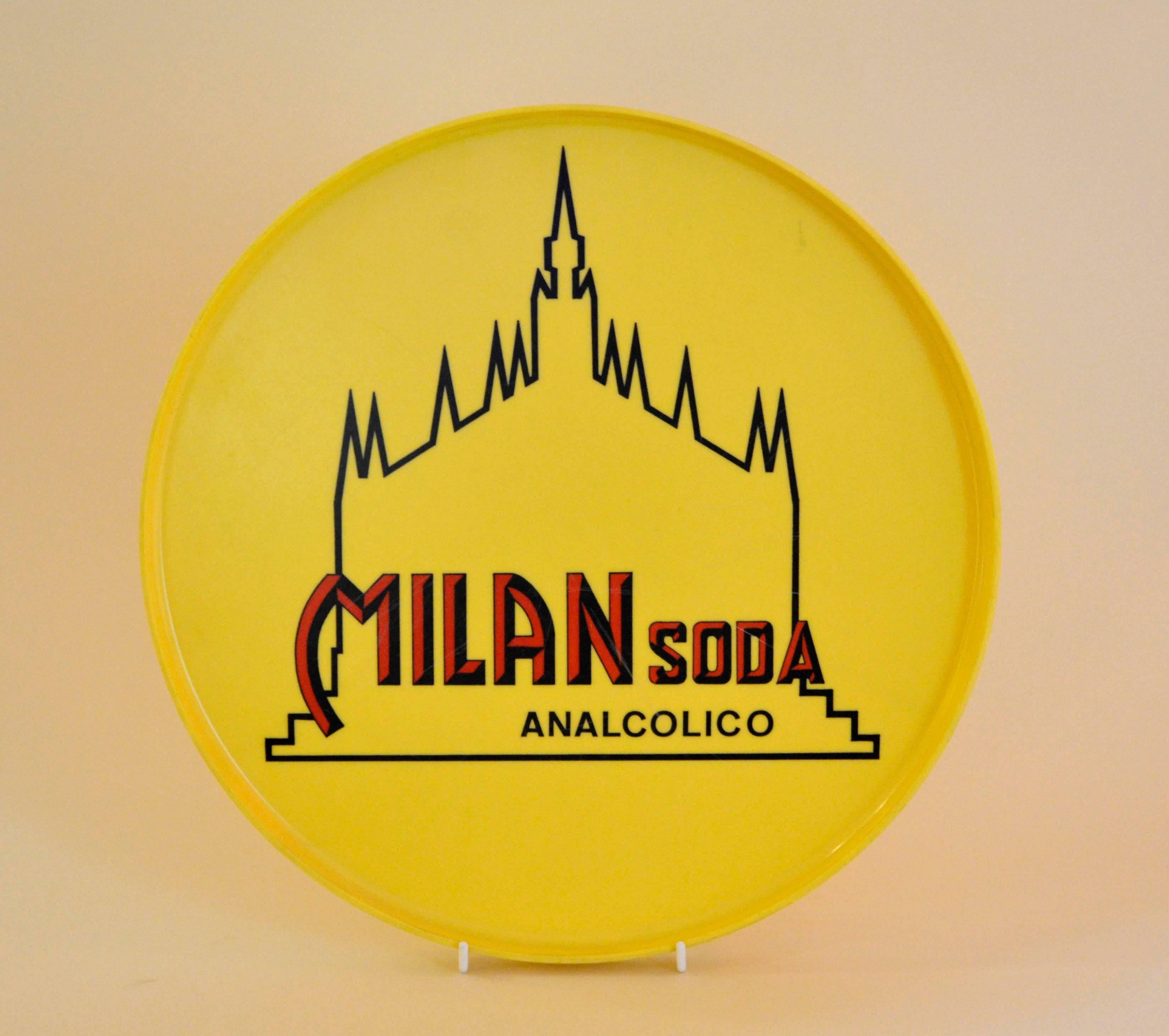 1960s Yellow Round Plastic Tray Milan Soda Analcolico Made in Italy For Sale 1