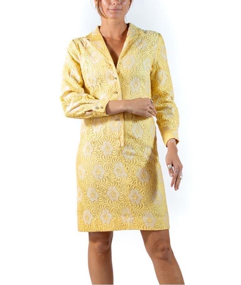 1960S Yellow & White Cotton Lace Shirt Dress For Sale 3