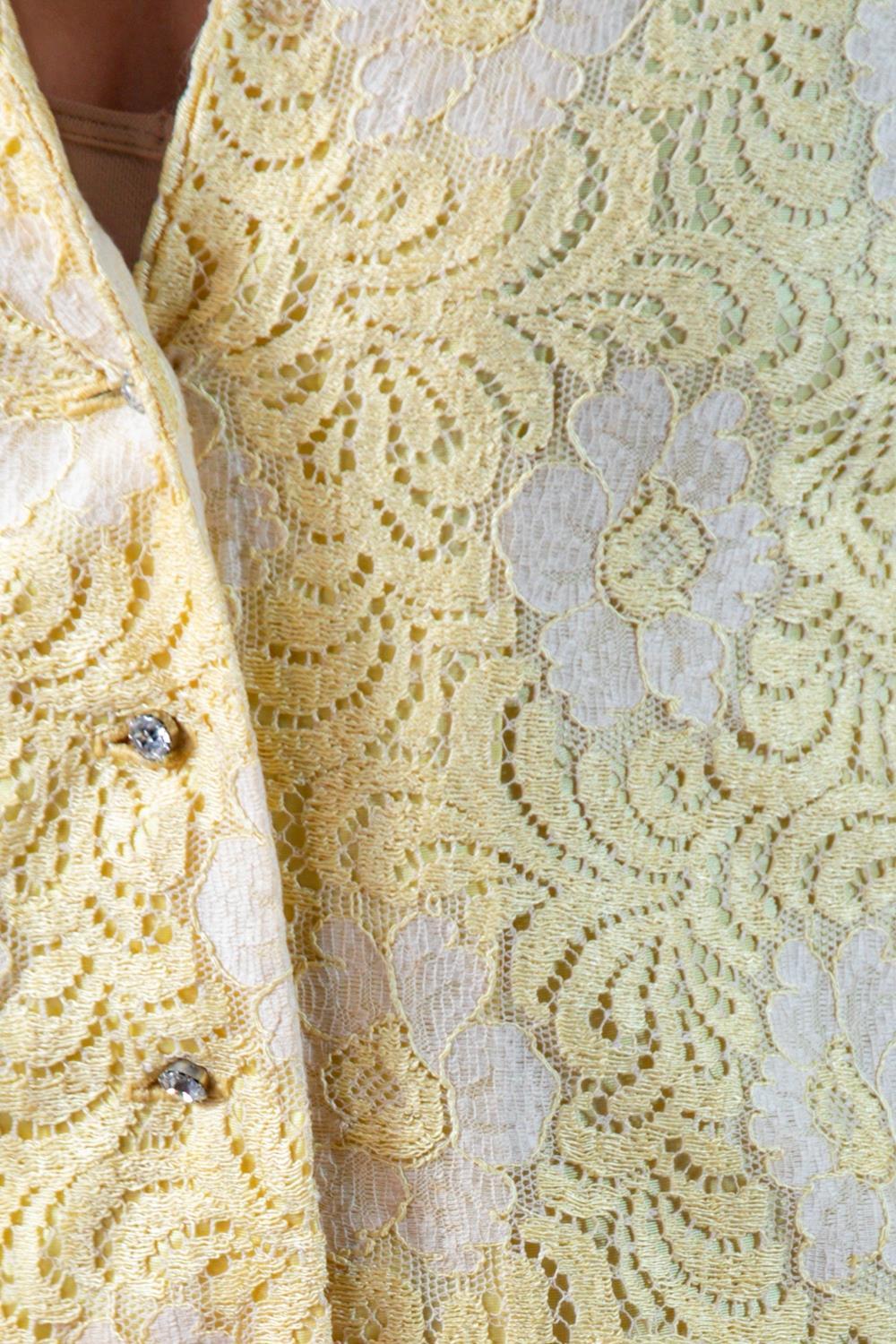 1960S Yellow & White Cotton Lace Shirt Dress For Sale 5