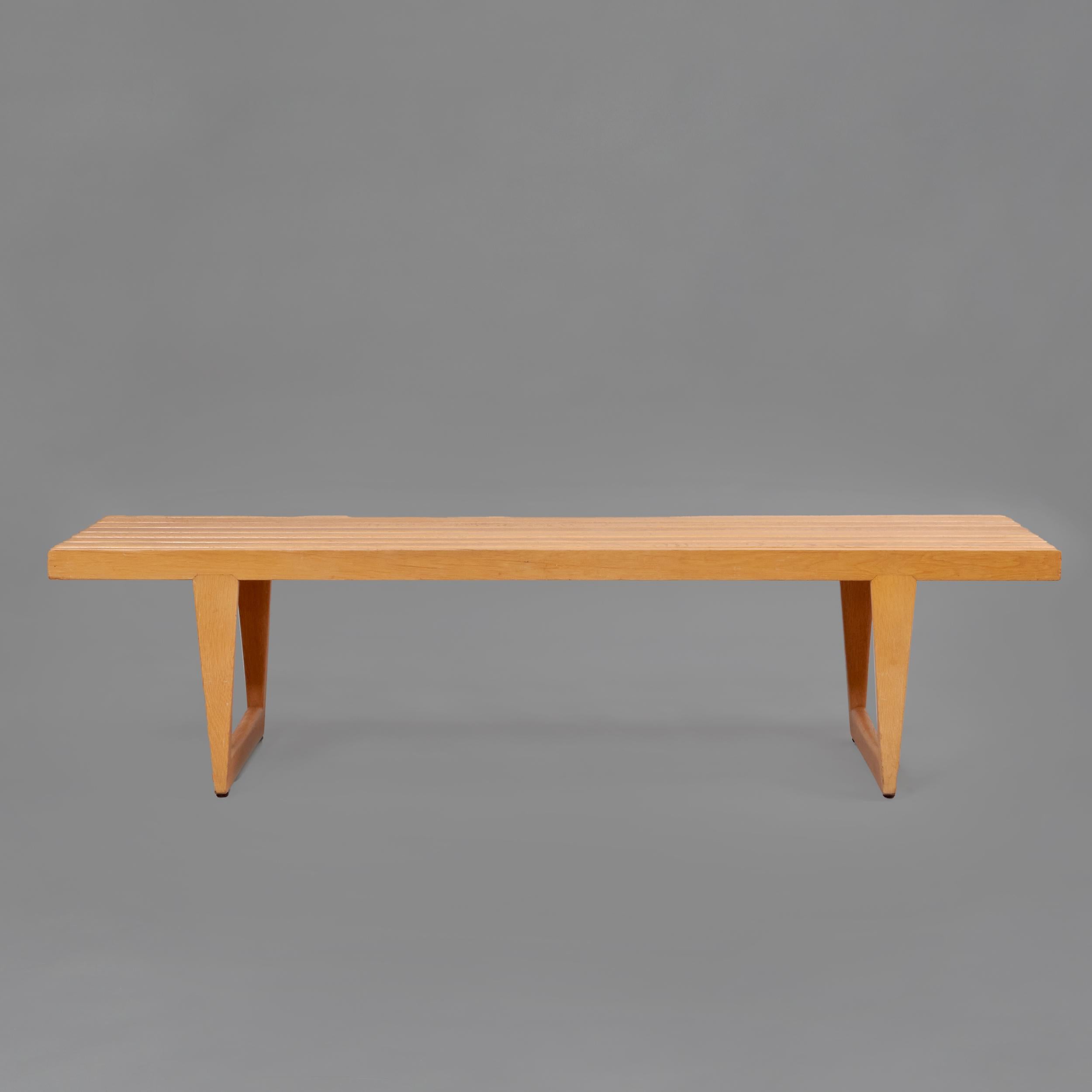 Tokyo Bench designed by Yngvar Sandström for Nordiska Kompaniet in Oak. Sweden, 60s.

Excellent restored condition that might present slight traces of use. We have available a smaller version (See pictures)

Nordiska Kompaniet was, and continues to