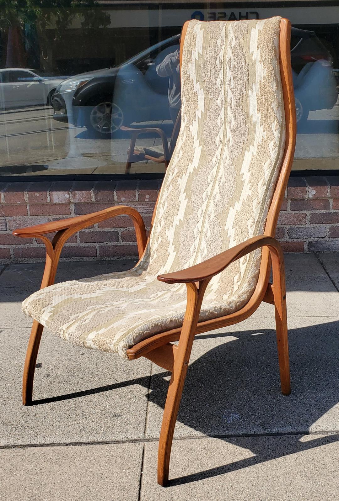 1960er Jahre Yngve Ekström Lamino Stuhl für Swedese Scandinavian Modern Design ist gestempelt, Made in Sweden.

Ein skandinavisch-modernes Design der 1960er Jahre von Yngve Ekstrom ist ein bequemer Lounge-/Sessel. Der 