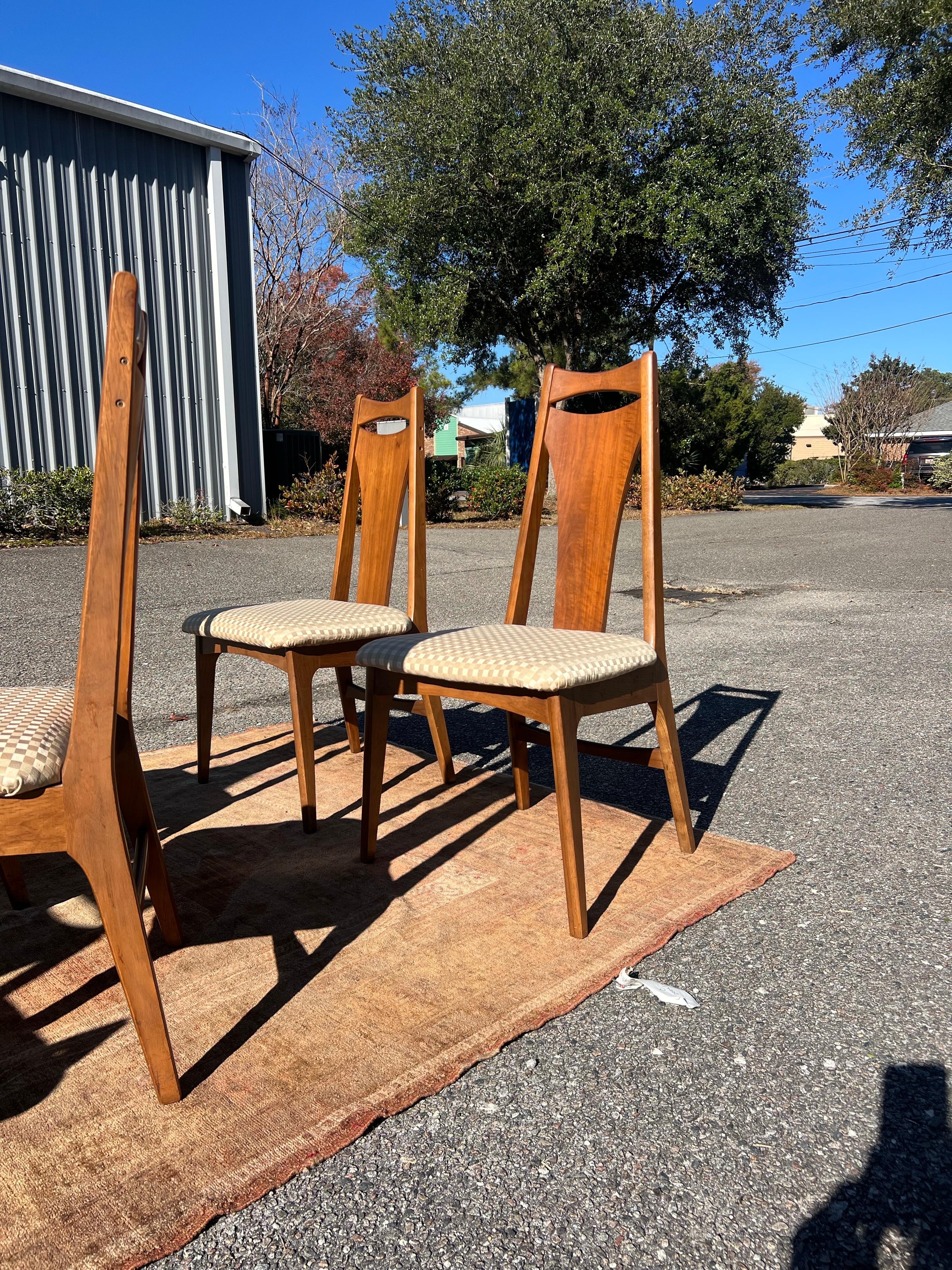 1960 Young Manufacturing Mid Century Walnut Dining Chairs - Set of 6 en vente 1