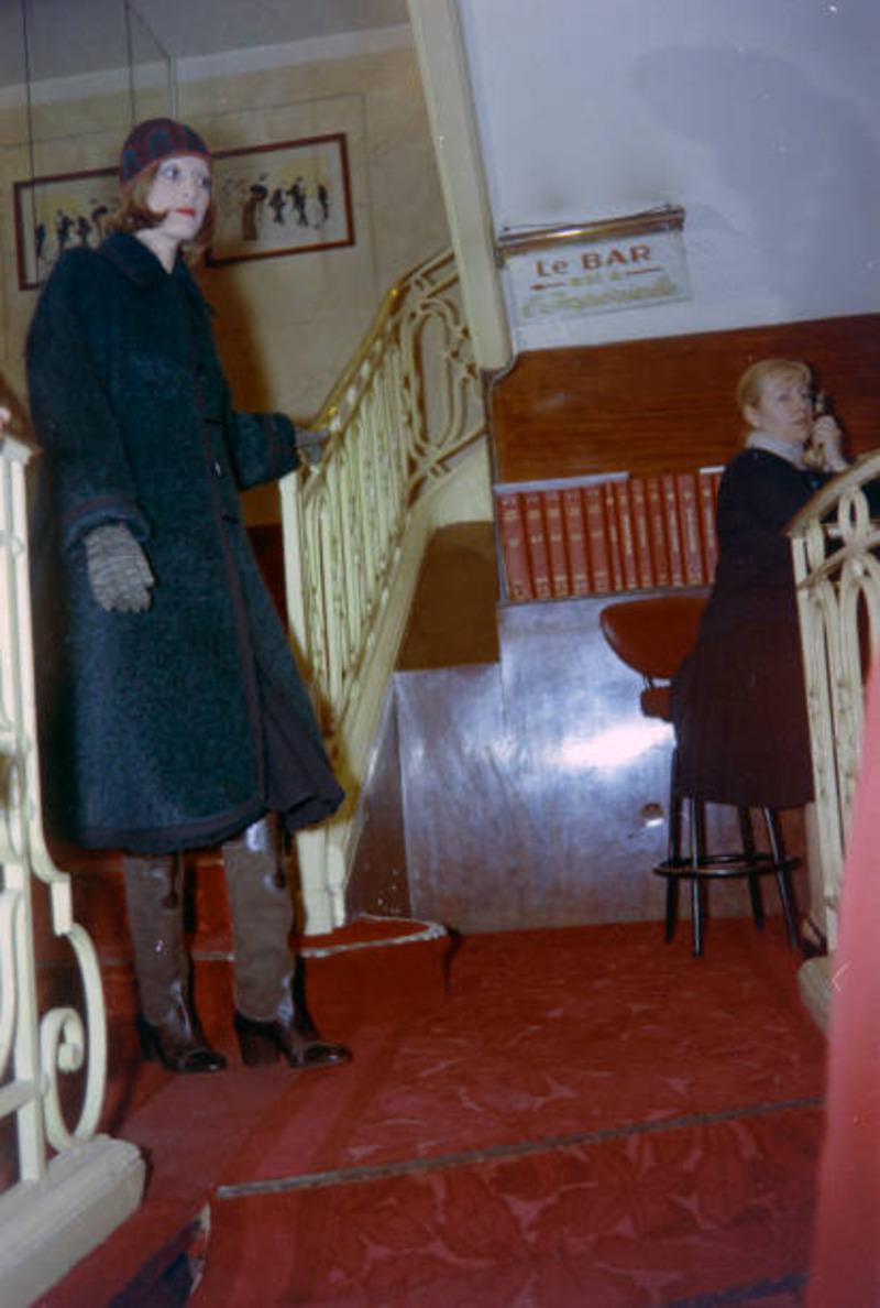 1974 YVES SAINT LAURENT blau-grüner Mantel aus gebürsteter Wolle RUNWAY 1