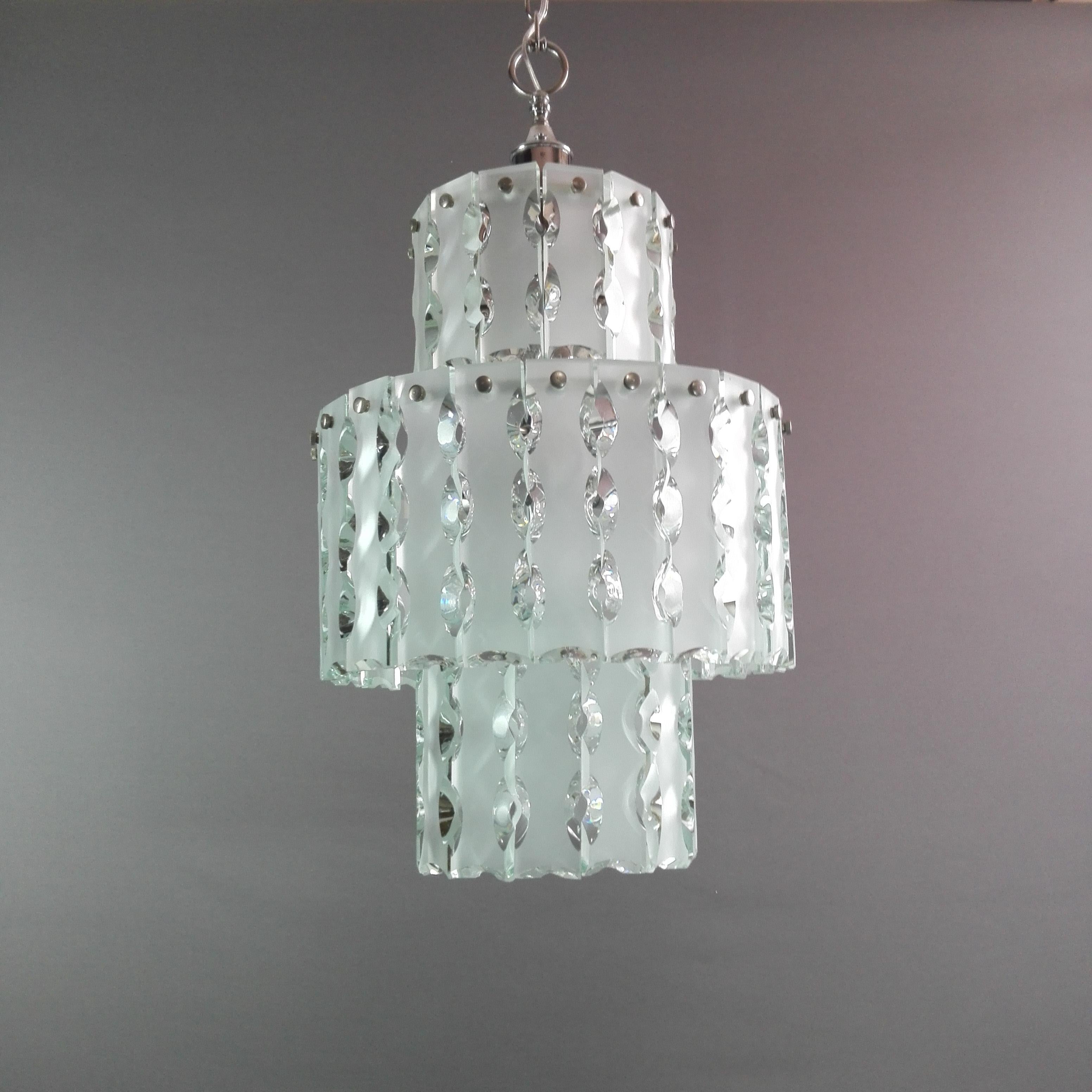 Italian 1960s Zero Quattro for Fontana Arte Attributable Chrome and Glass Pendant Lamp For Sale