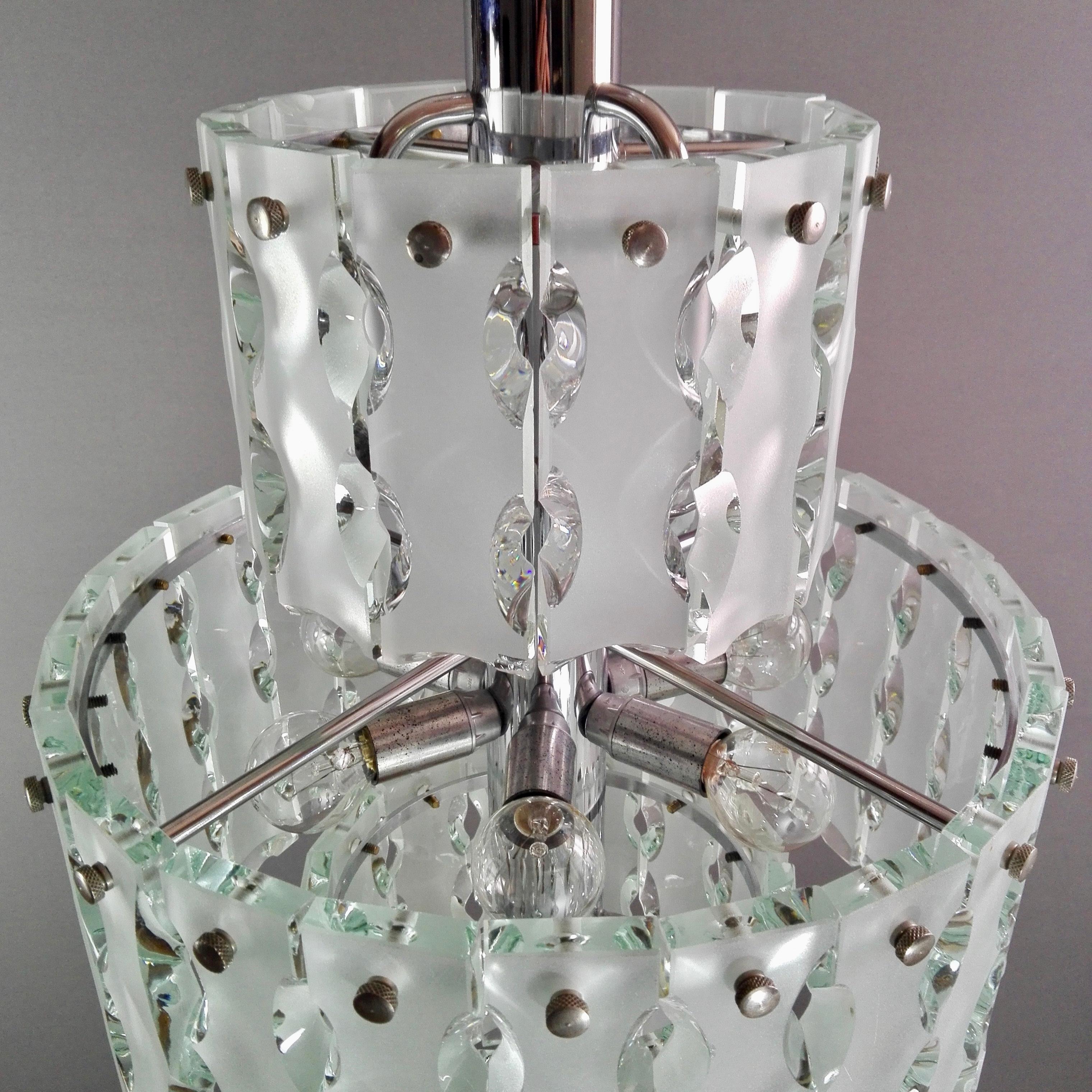 1960s Zero Quattro for Fontana Arte Attributable Chrome and Glass Pendant Lamp In Good Condition For Sale In Caprino Veronese, VR