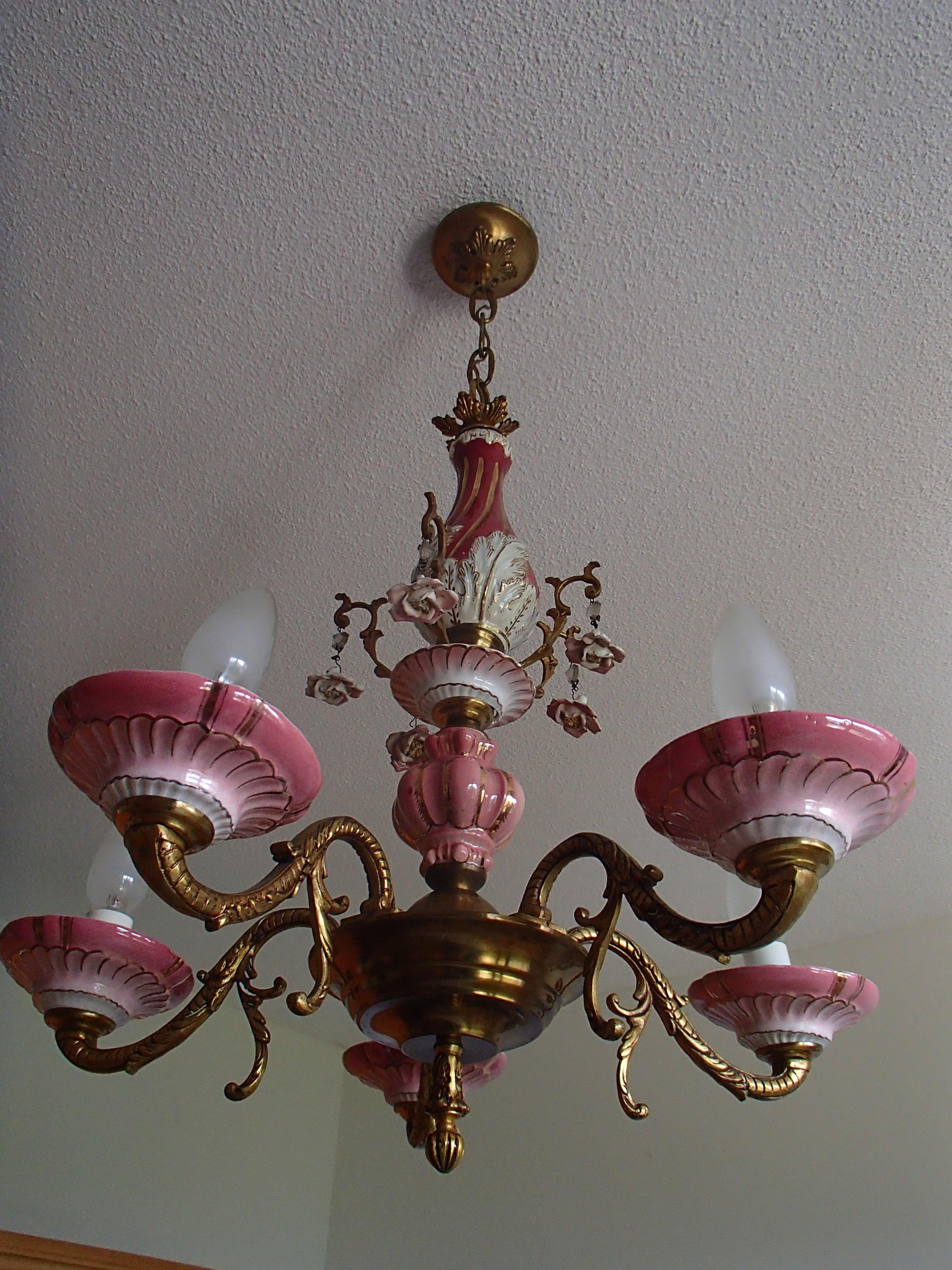 1960th Italian Porcelain Chandelier with Roses For Sale 3