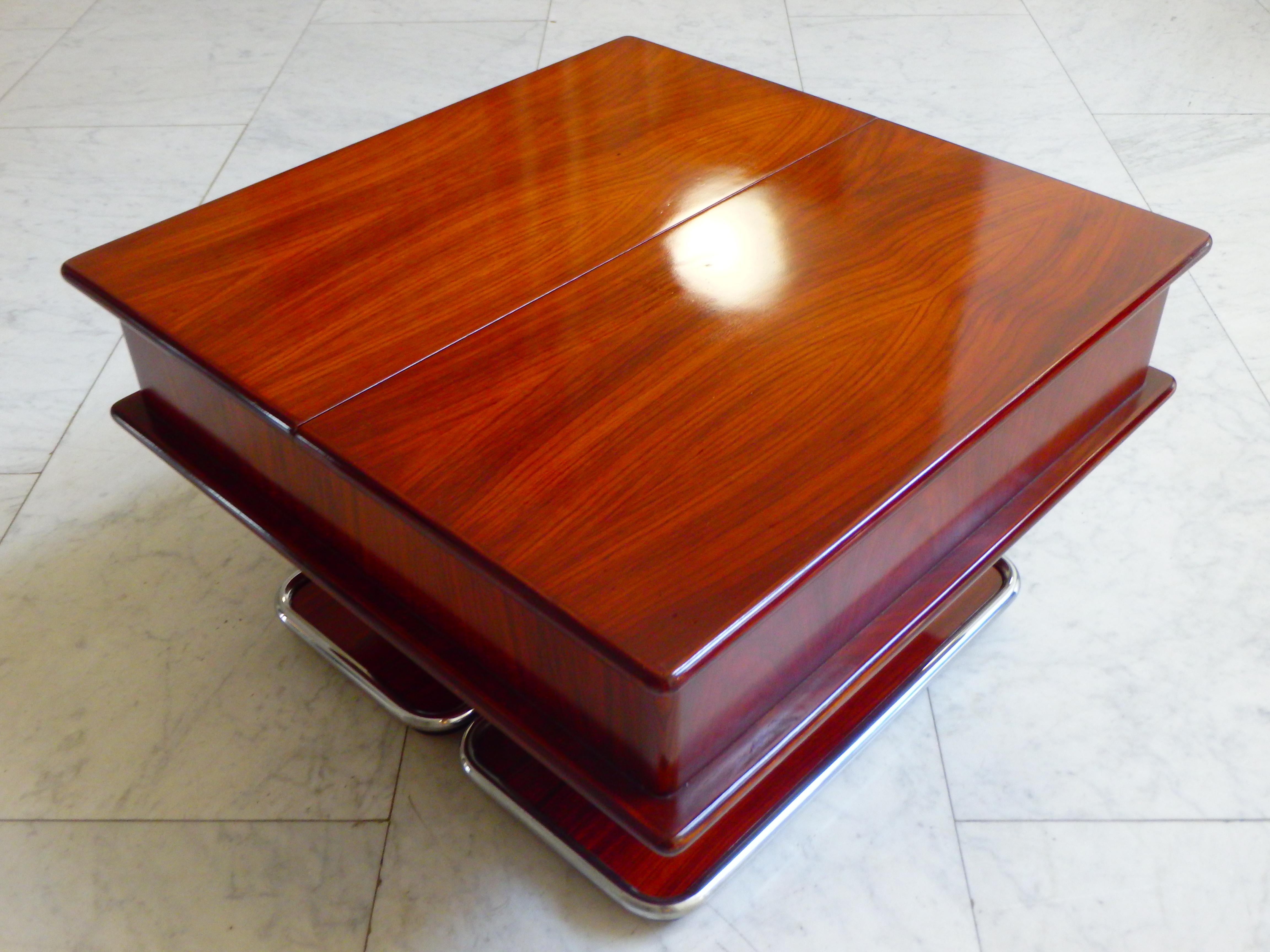 1960this Bar Table with Opening for Bottles and Glasses on Wheels with Chrome For Sale 3