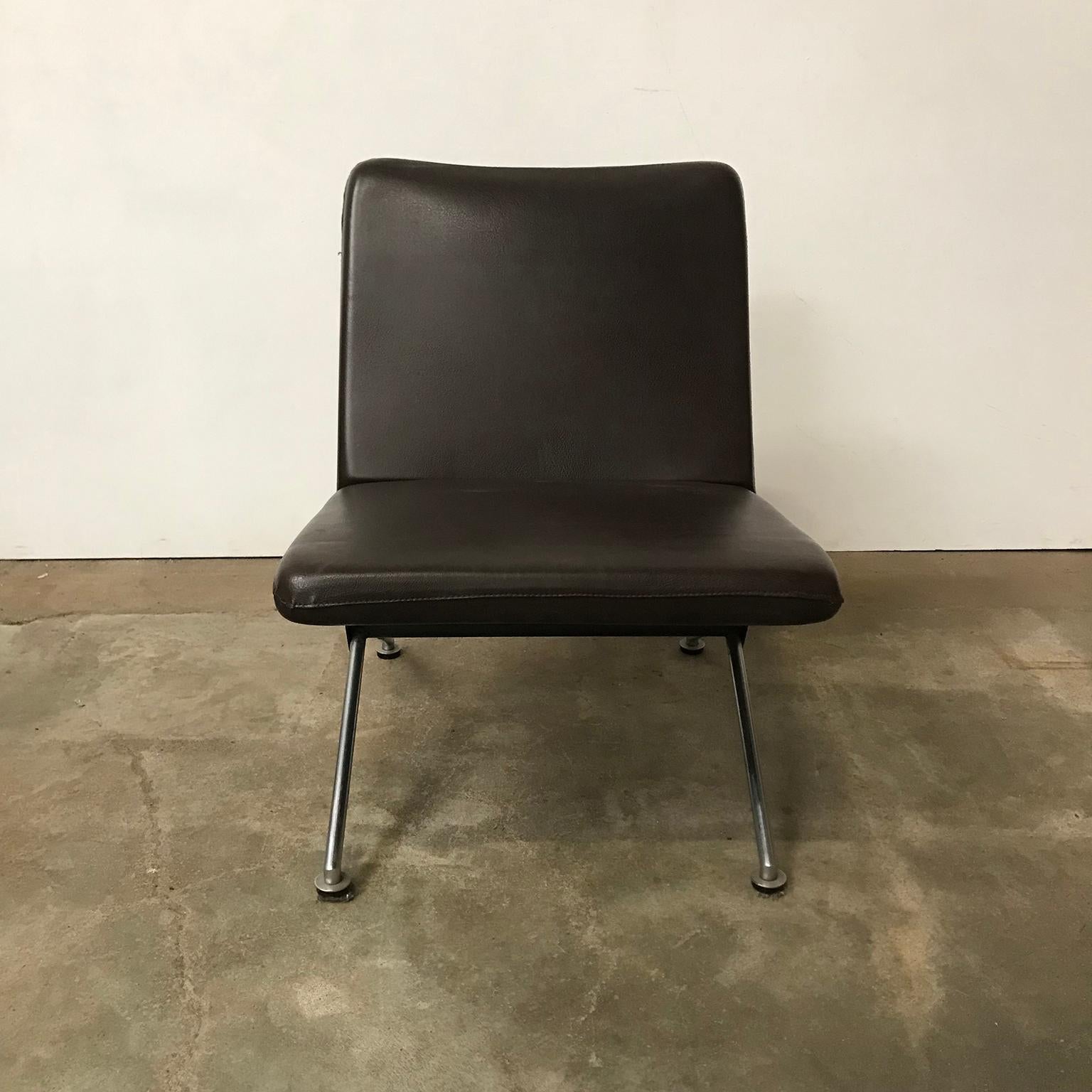 Faux Leather 1961, Andre Cordemeyer for Gispen, Midcentury Dutch Easy Chair No. 1432 For Sale