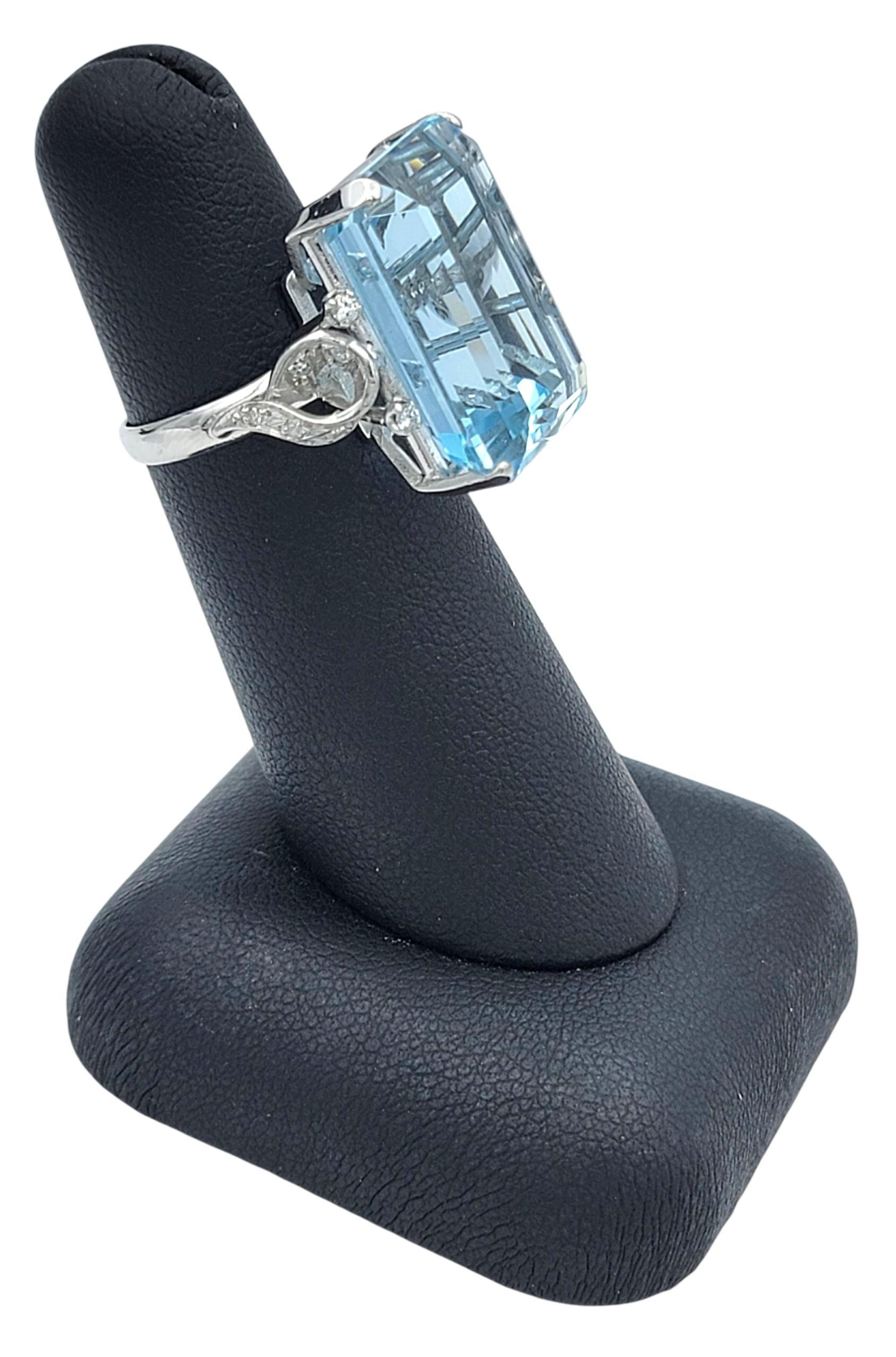 19.61 Carat Emerald Cut Aquamarine Cocktail Ring with Diamonds in Platinum For Sale 7